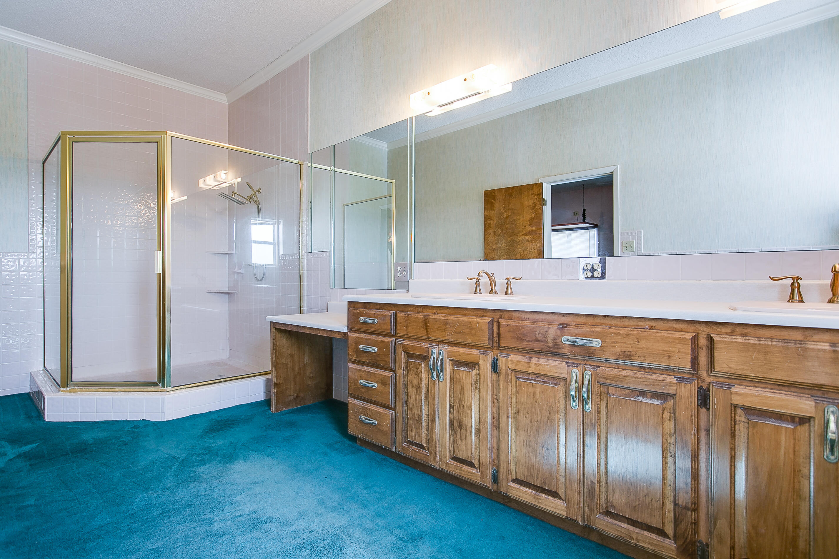 6329 Comanche Trail Property Photo 48
