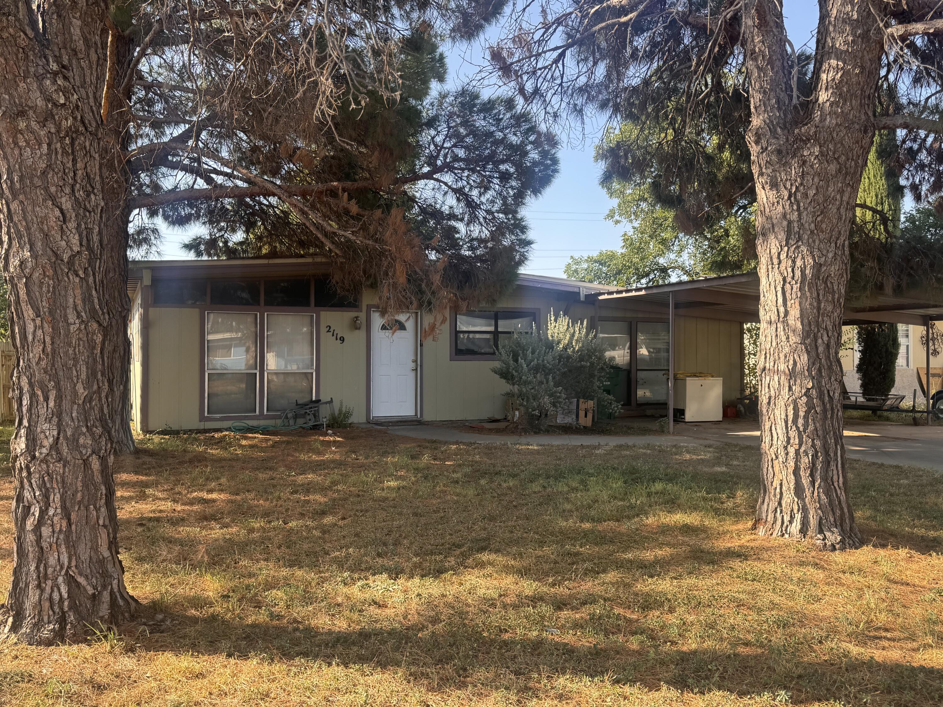 2119 Lakeside Avenue Property Photo 1