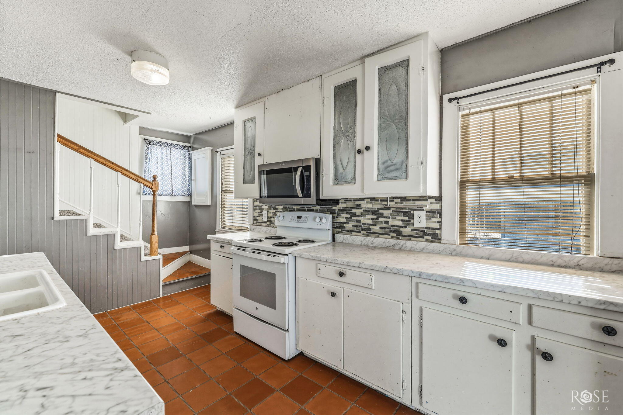 817 3rd Street Property Photo 4