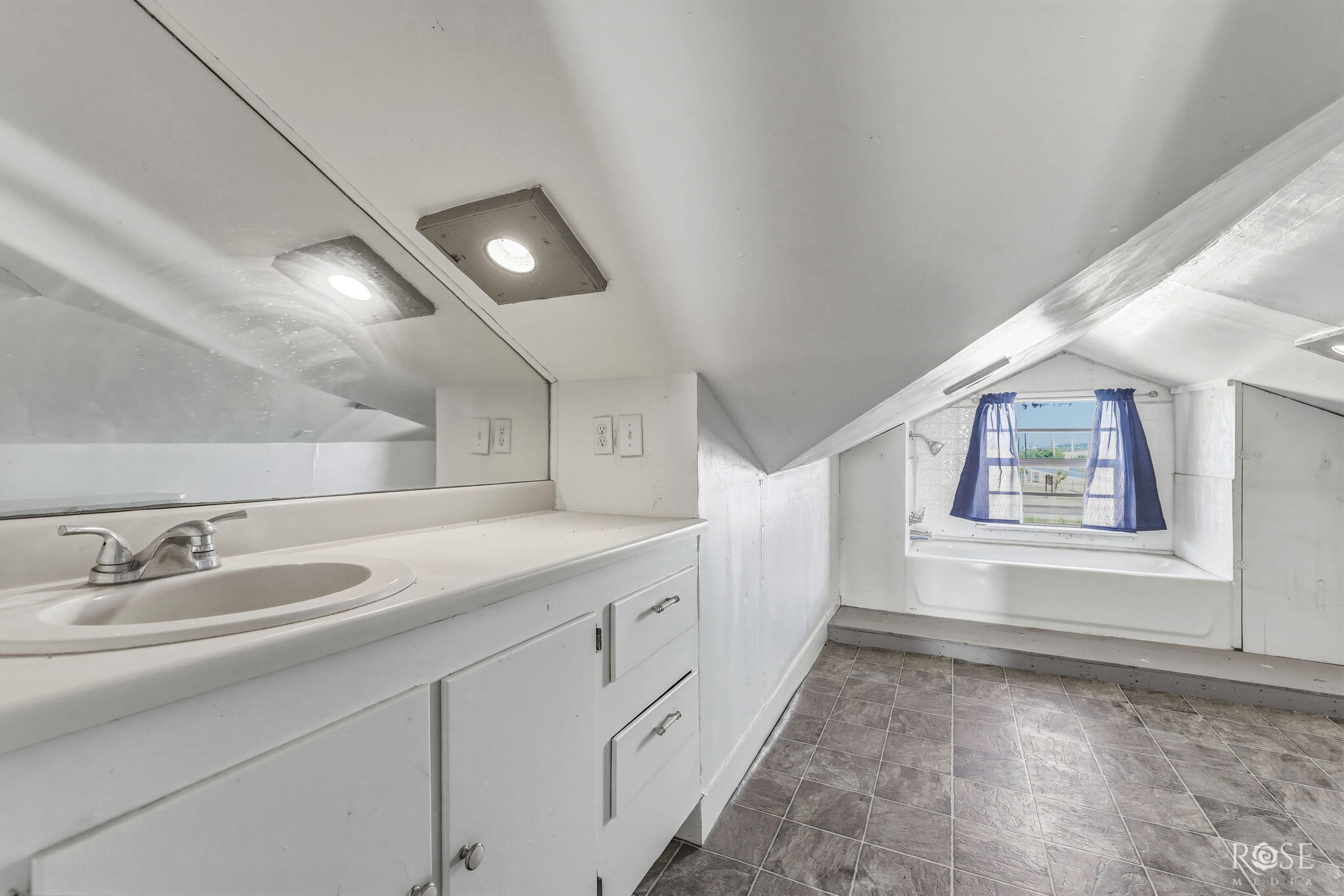 817 3rd Street Property Photo 9