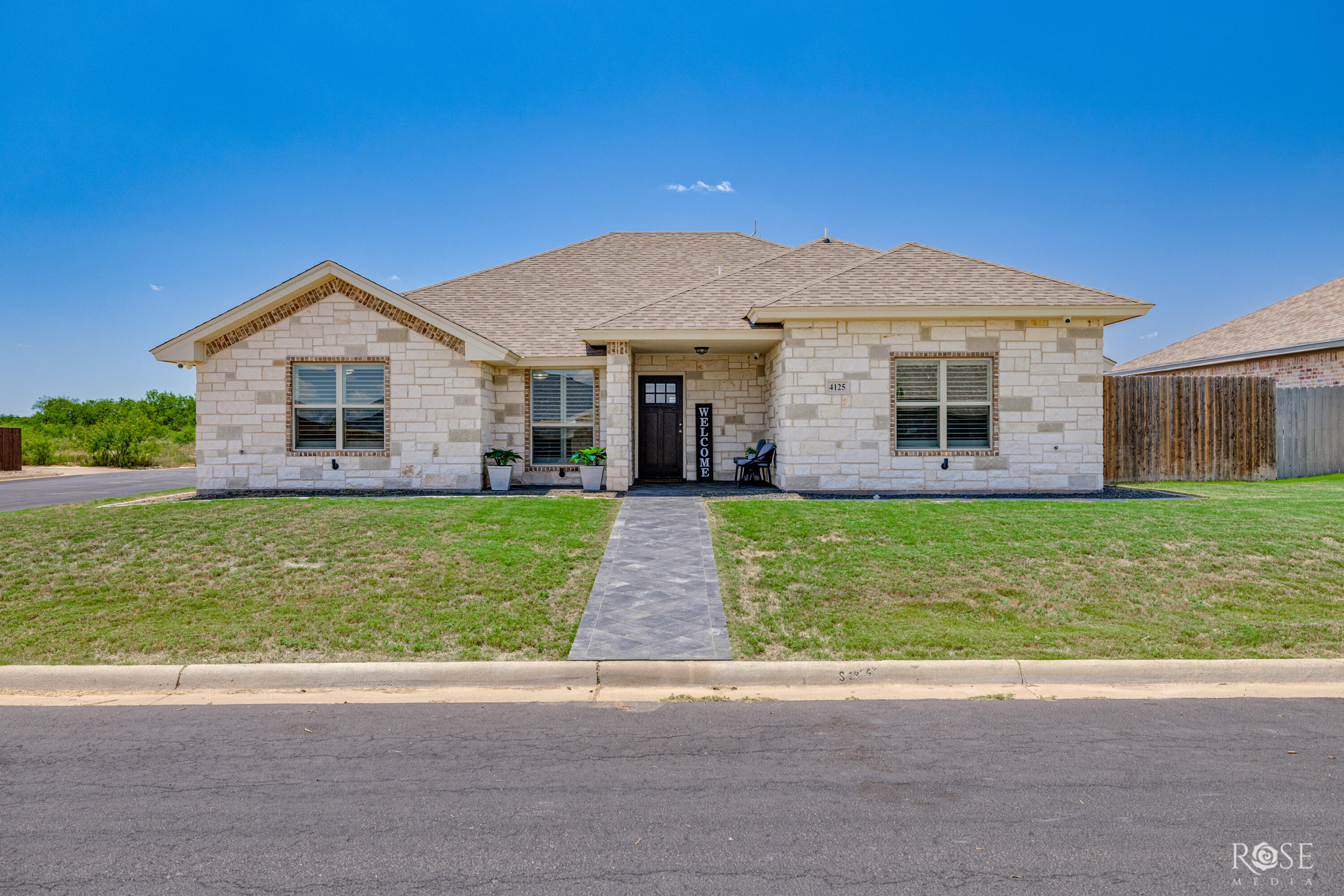 4125 Pendleton Parkway Property Photo 1
