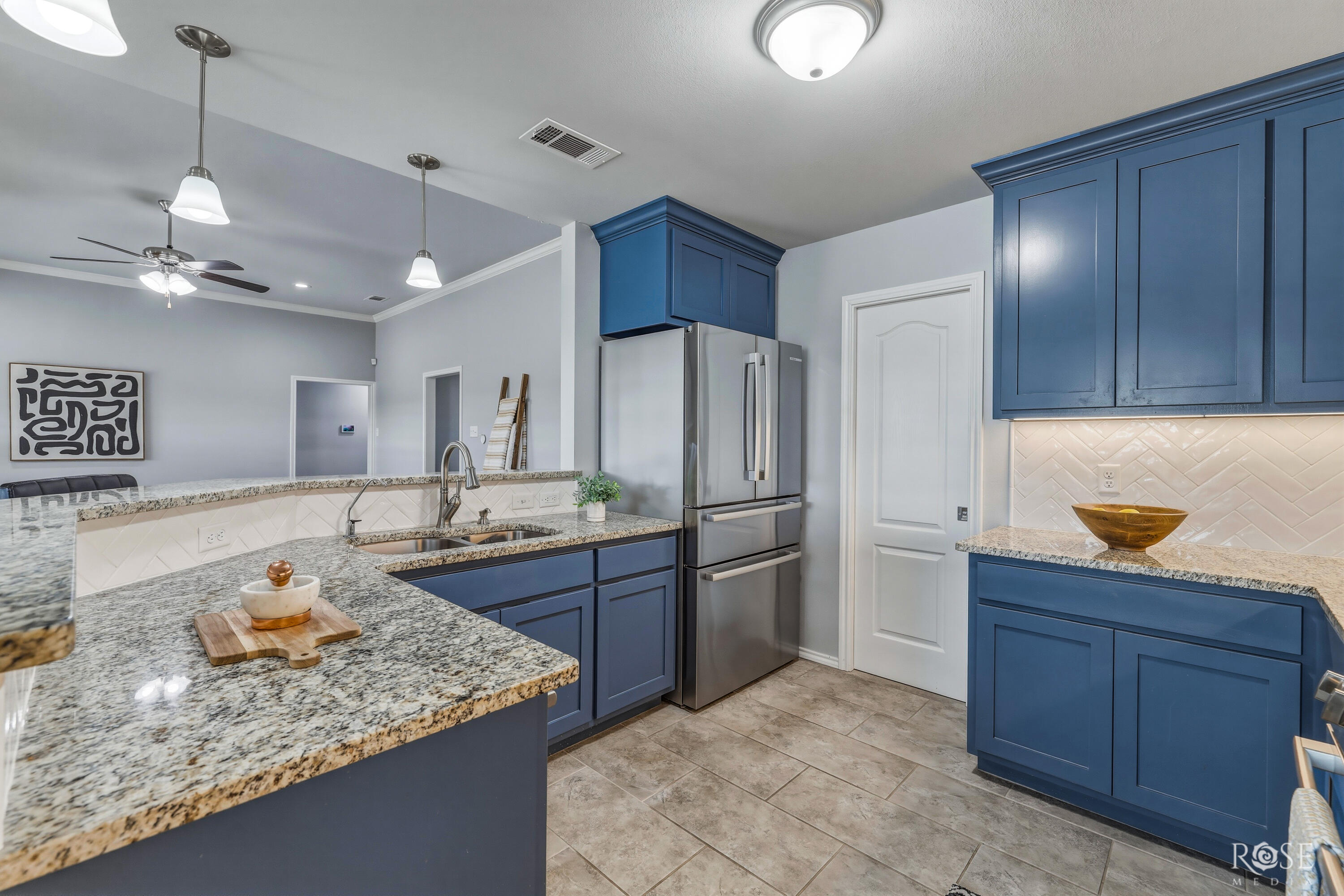 4125 Pendleton Parkway Property Photo 14