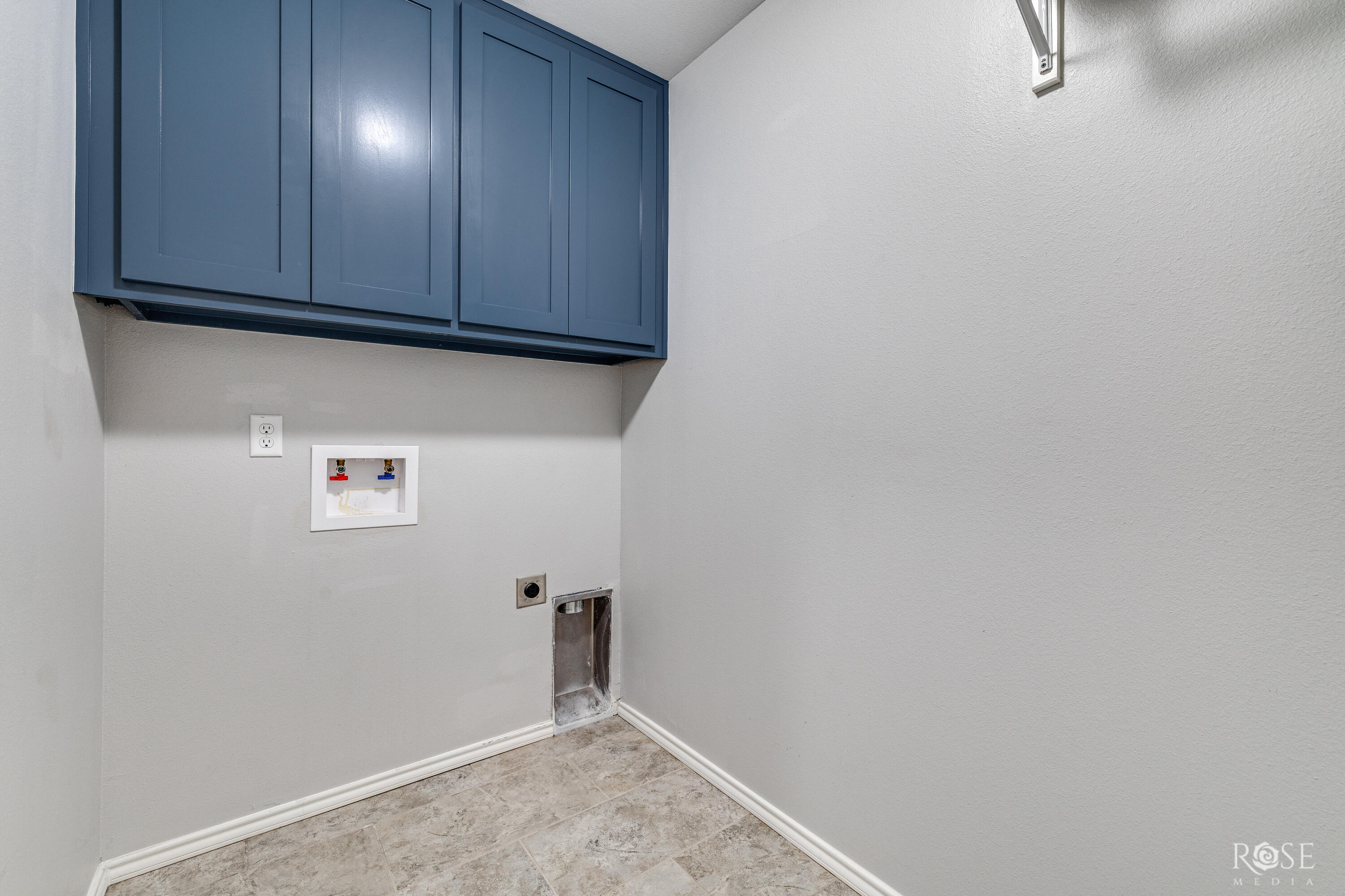 4125 Pendleton Parkway Property Photo 29