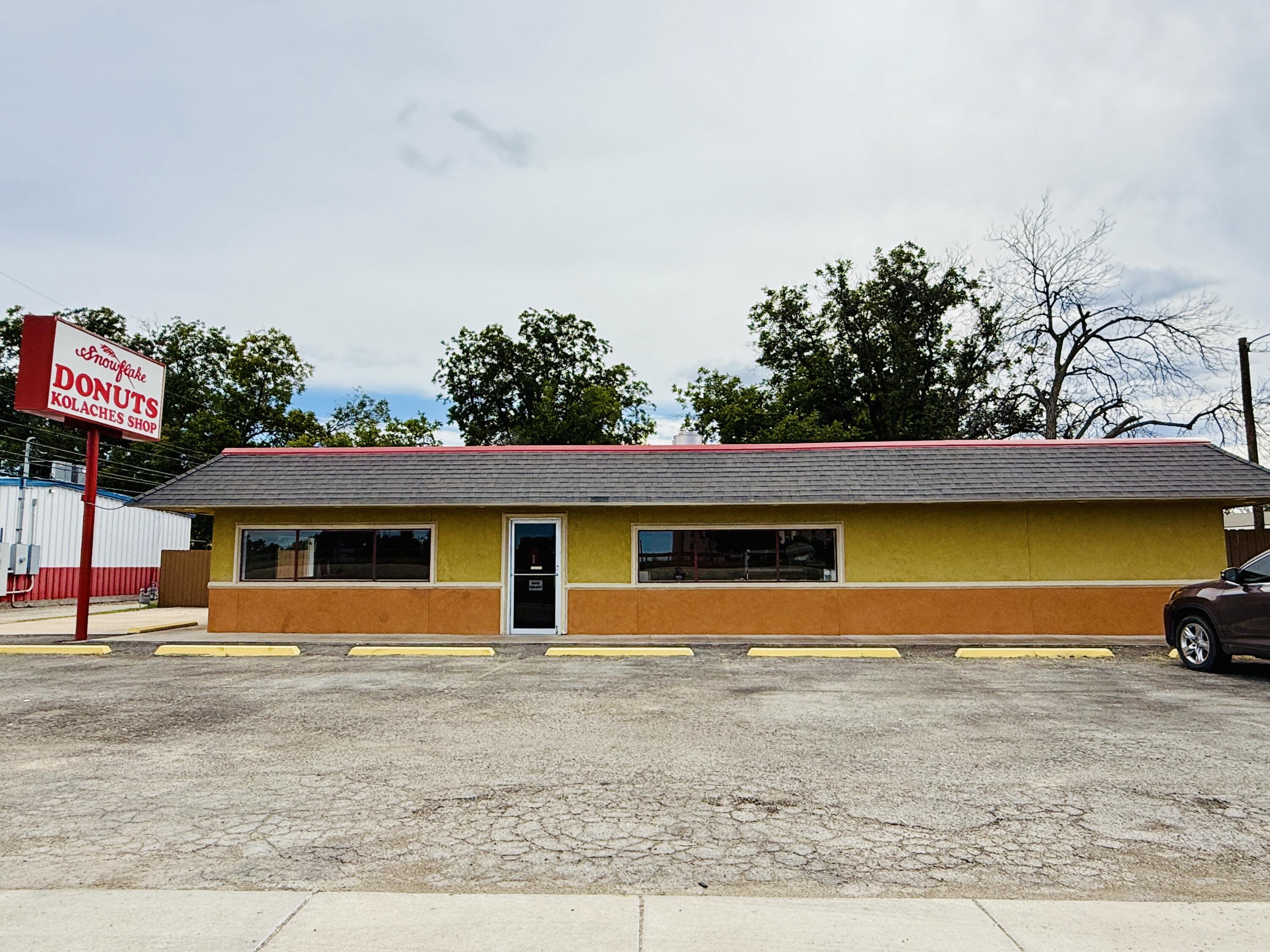 903 15th Street Property Photo 1