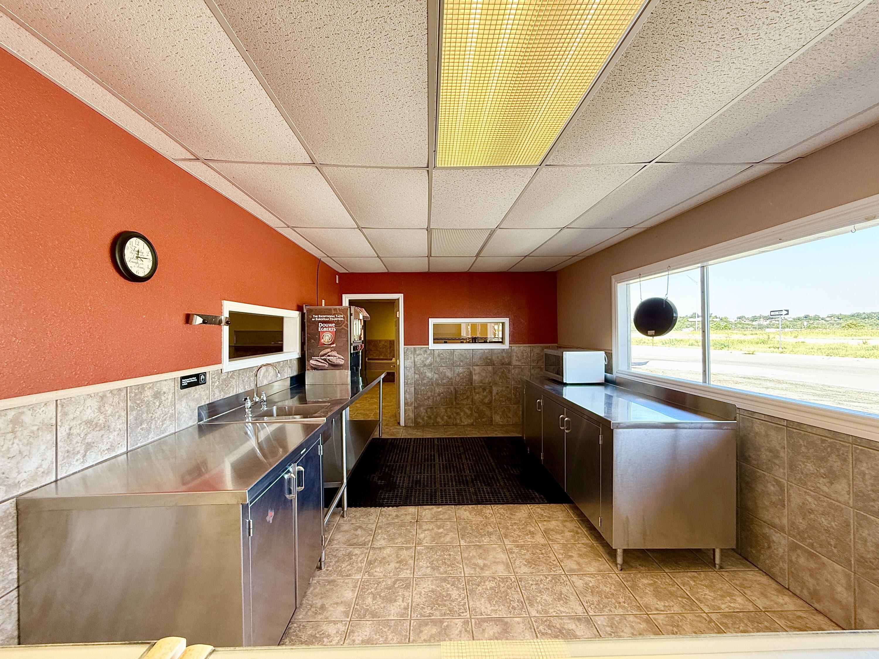 903 15th Street Property Photo 5