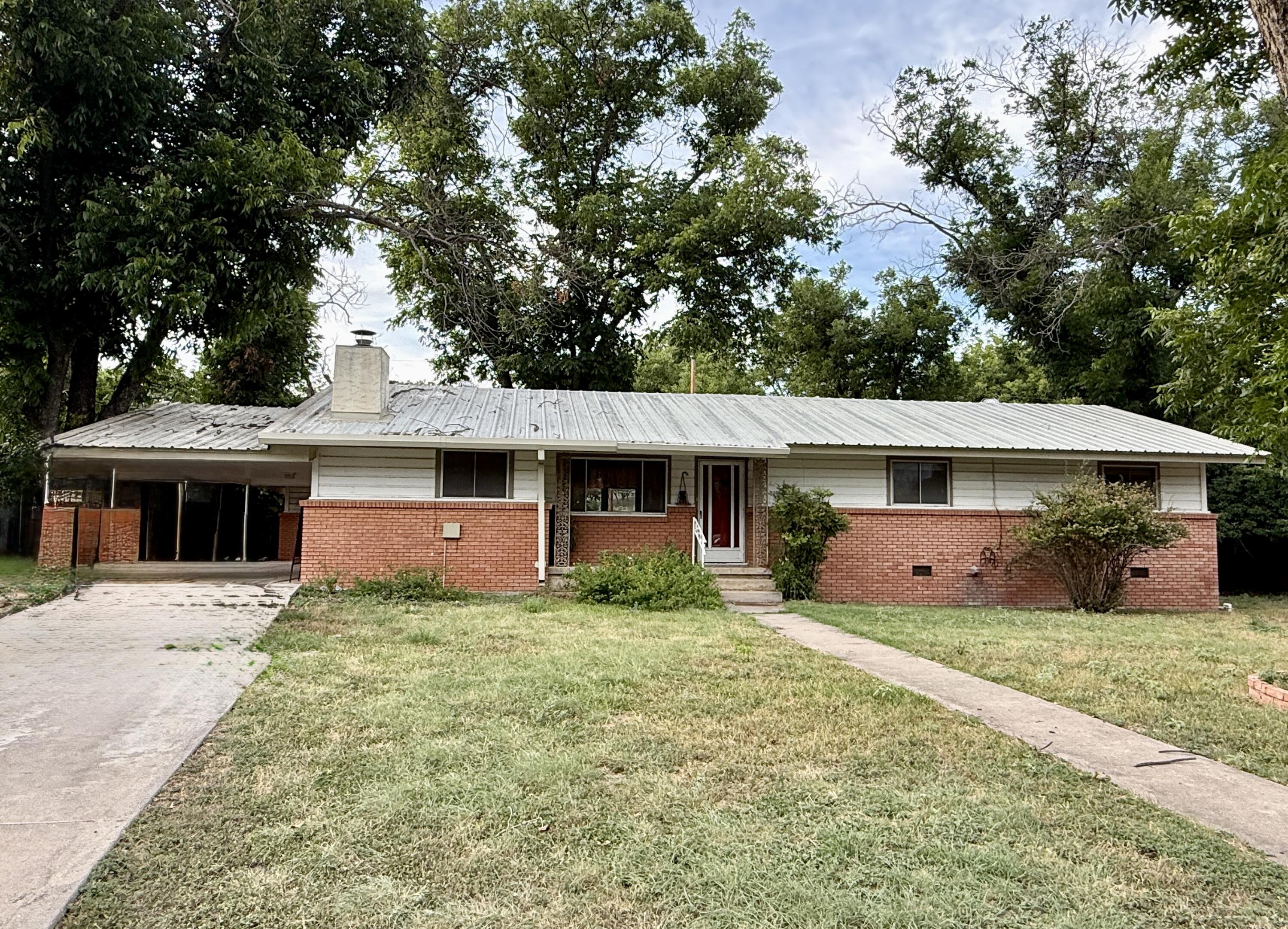 204 Cenizo Street