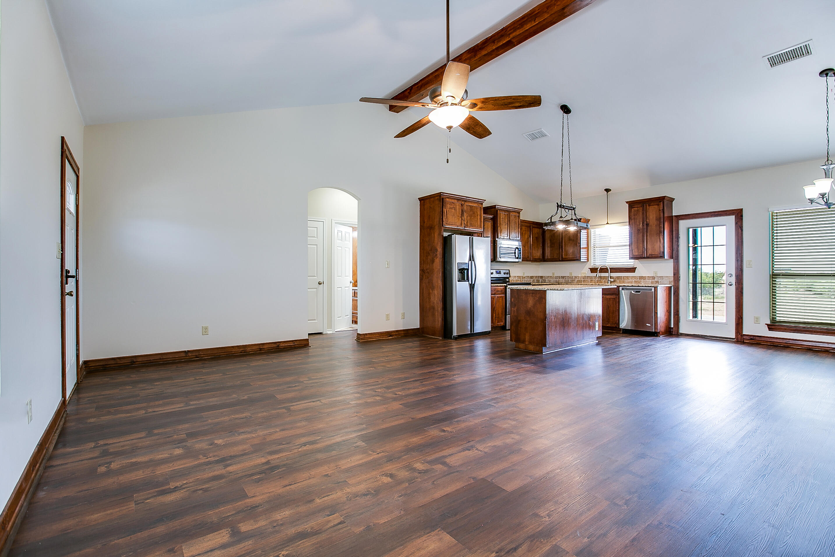 7828 Elk Run Property Photo 6