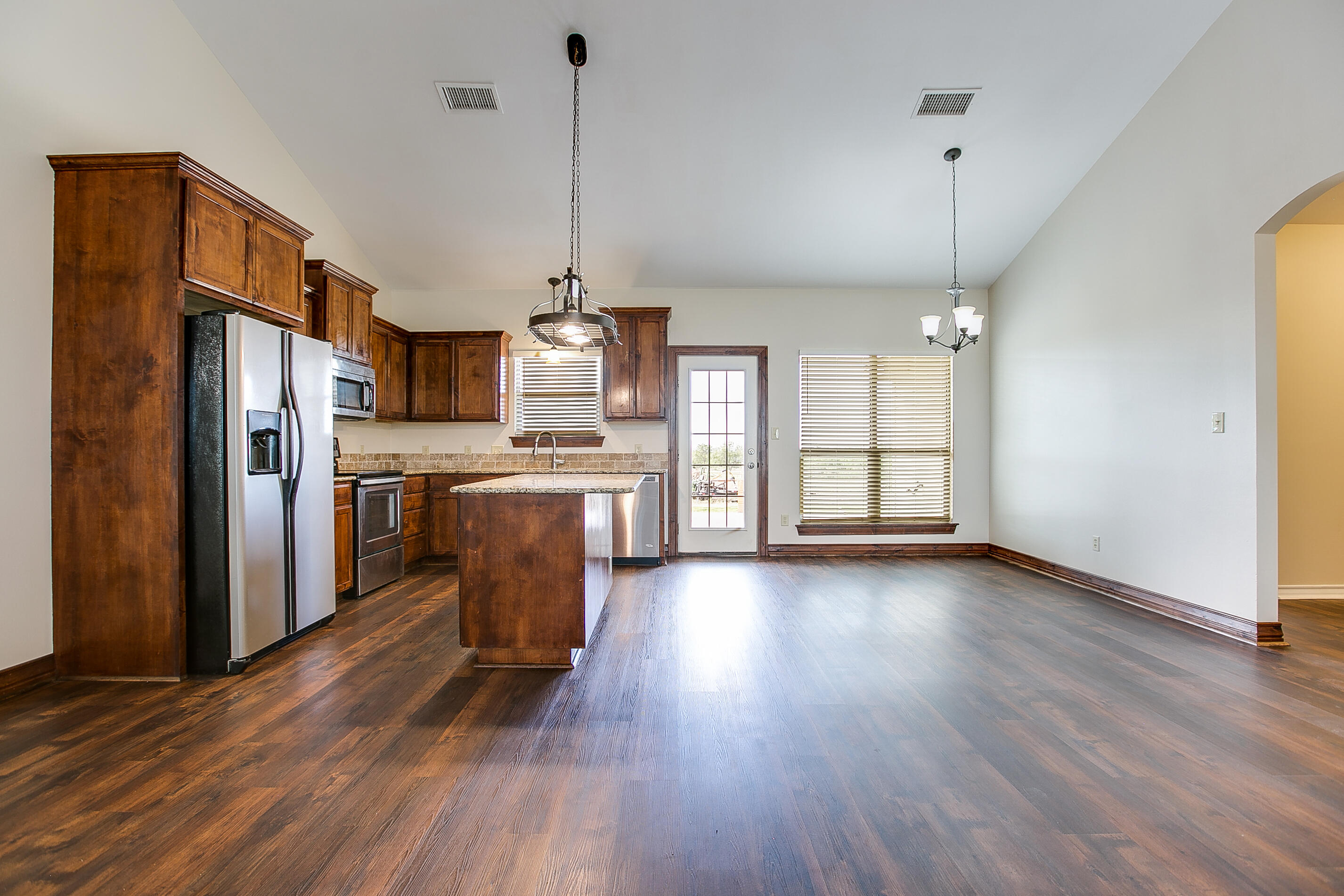7828 Elk Run Property Photo 7