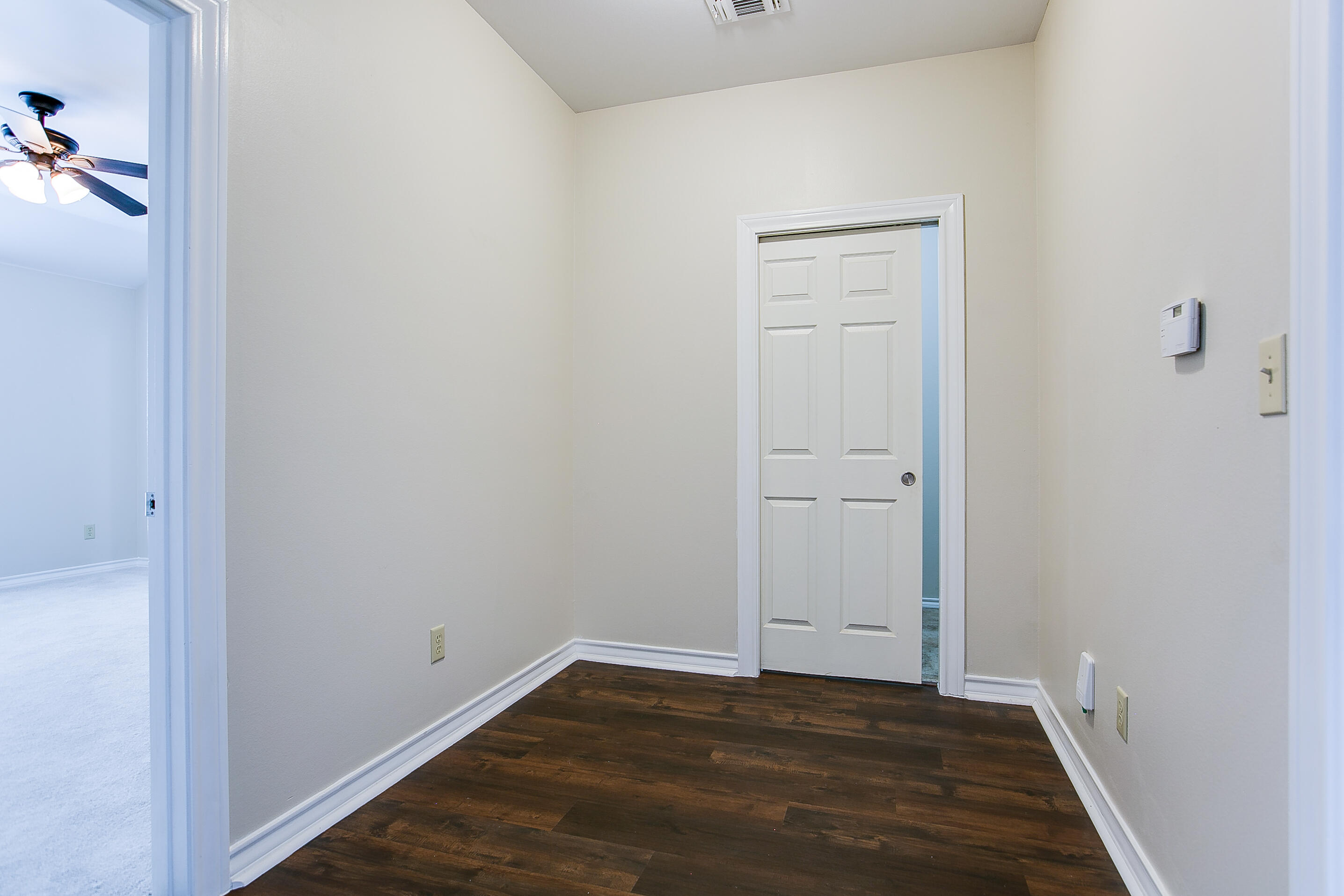 7828 Elk Run Property Photo 11