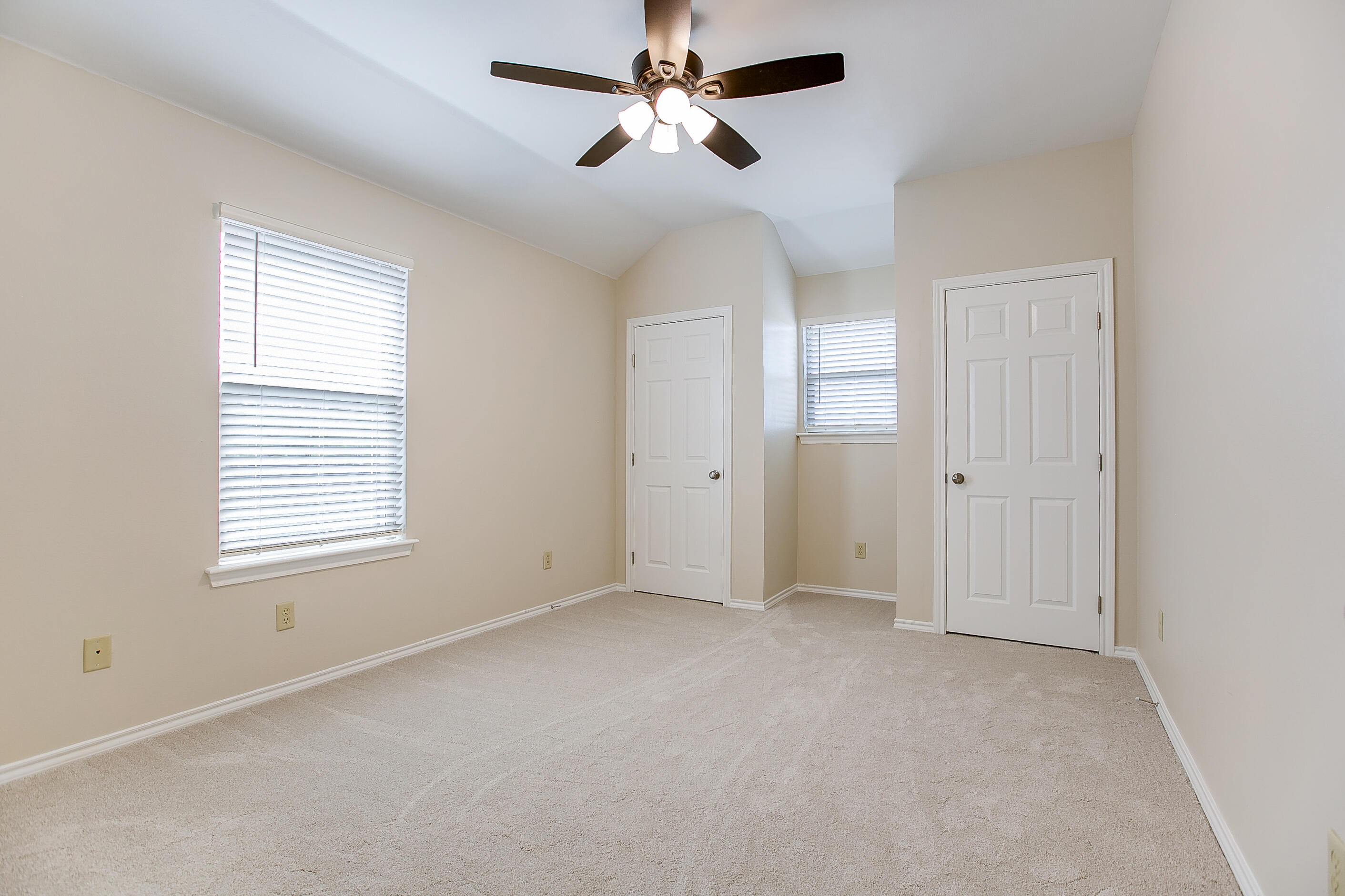 7828 Elk Run Property Photo 23