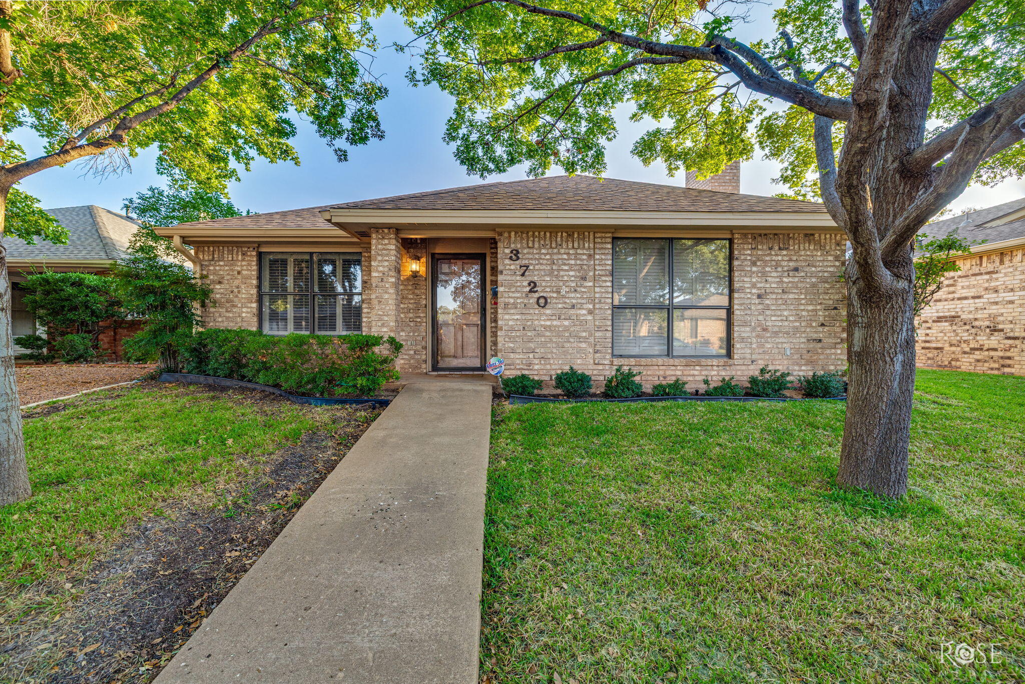 3720 Inglewood Drive Property Photo 1