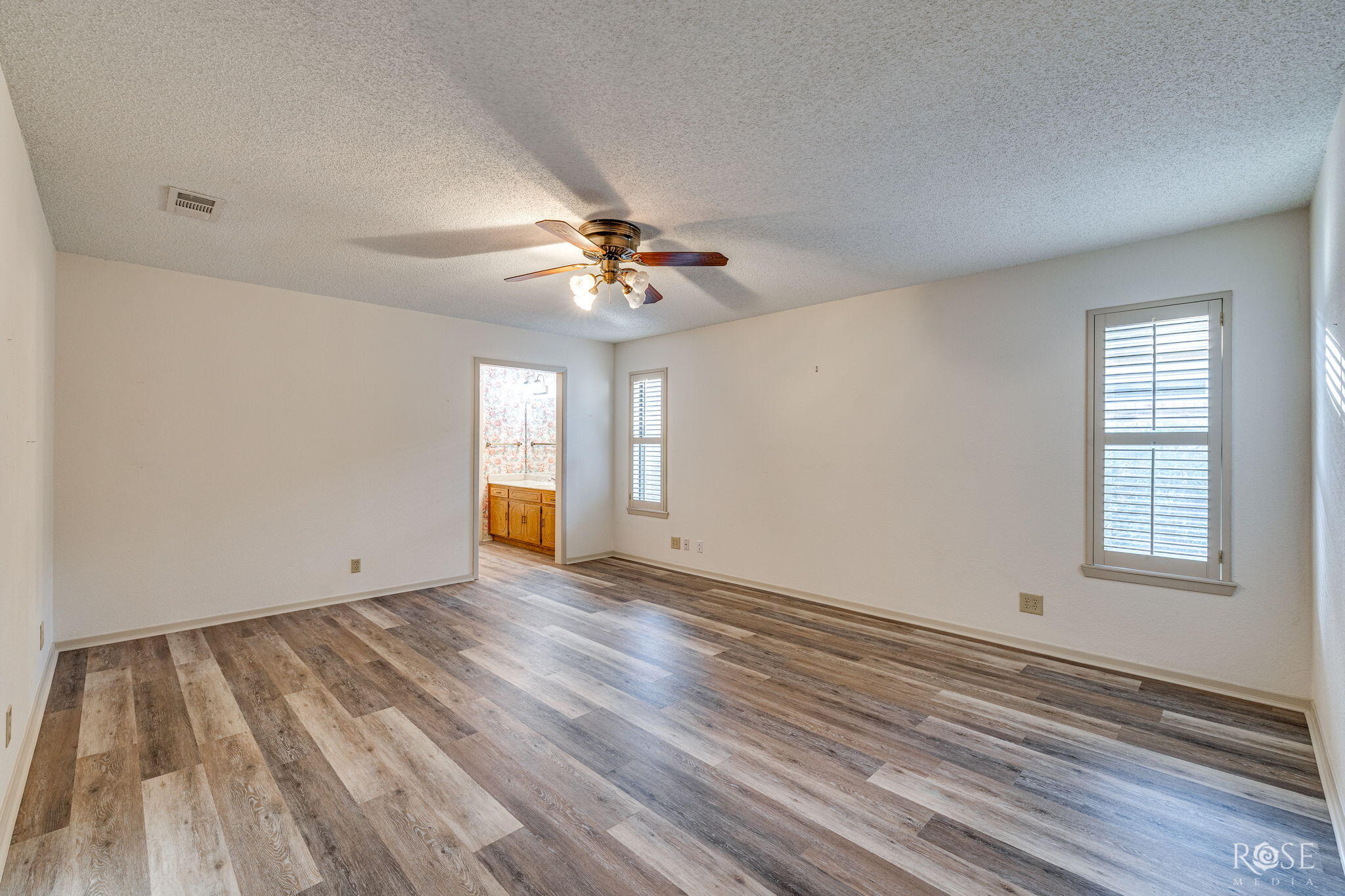 3720 Inglewood Drive Property Photo 15