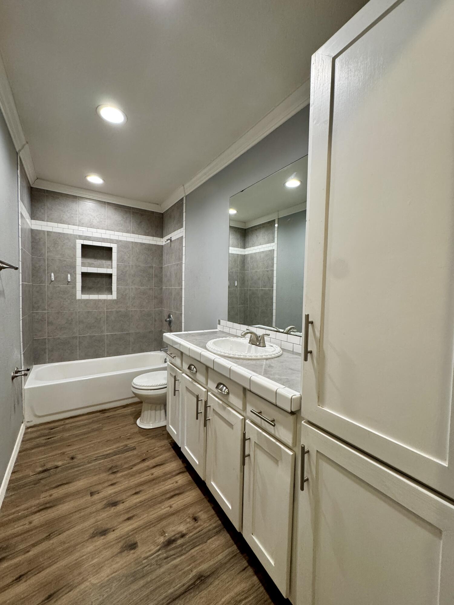 501 Wanda Street Property Photo 12
