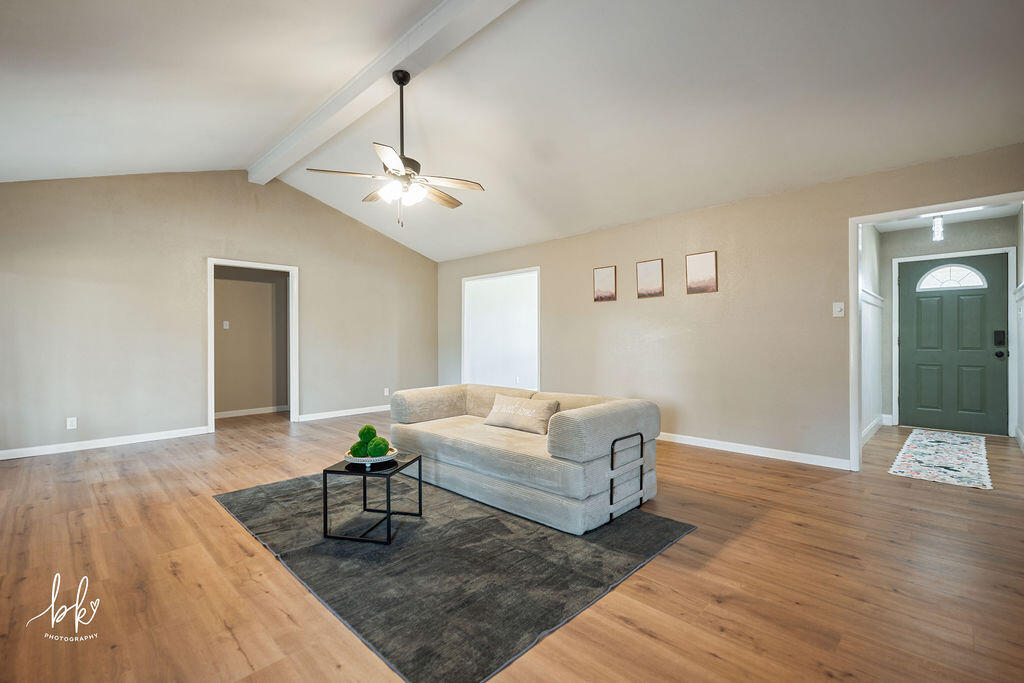 3609 Old Post Court Property Photo 4