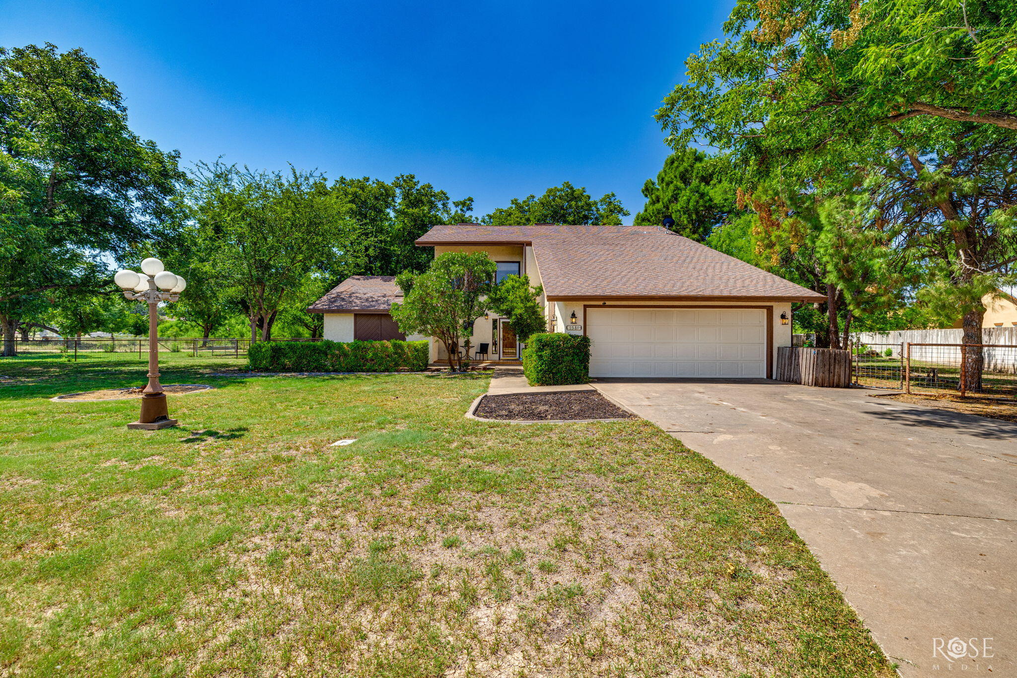 1581 Becker Lane Property Photo 4