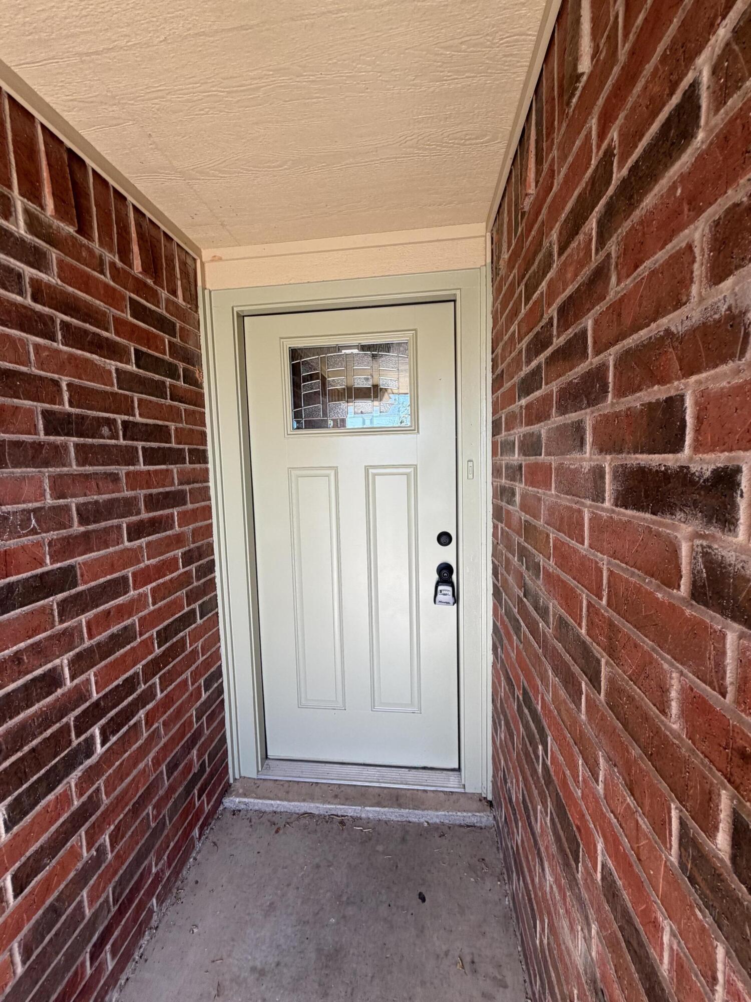 4121 Autumnwood Trail Property Photo 3