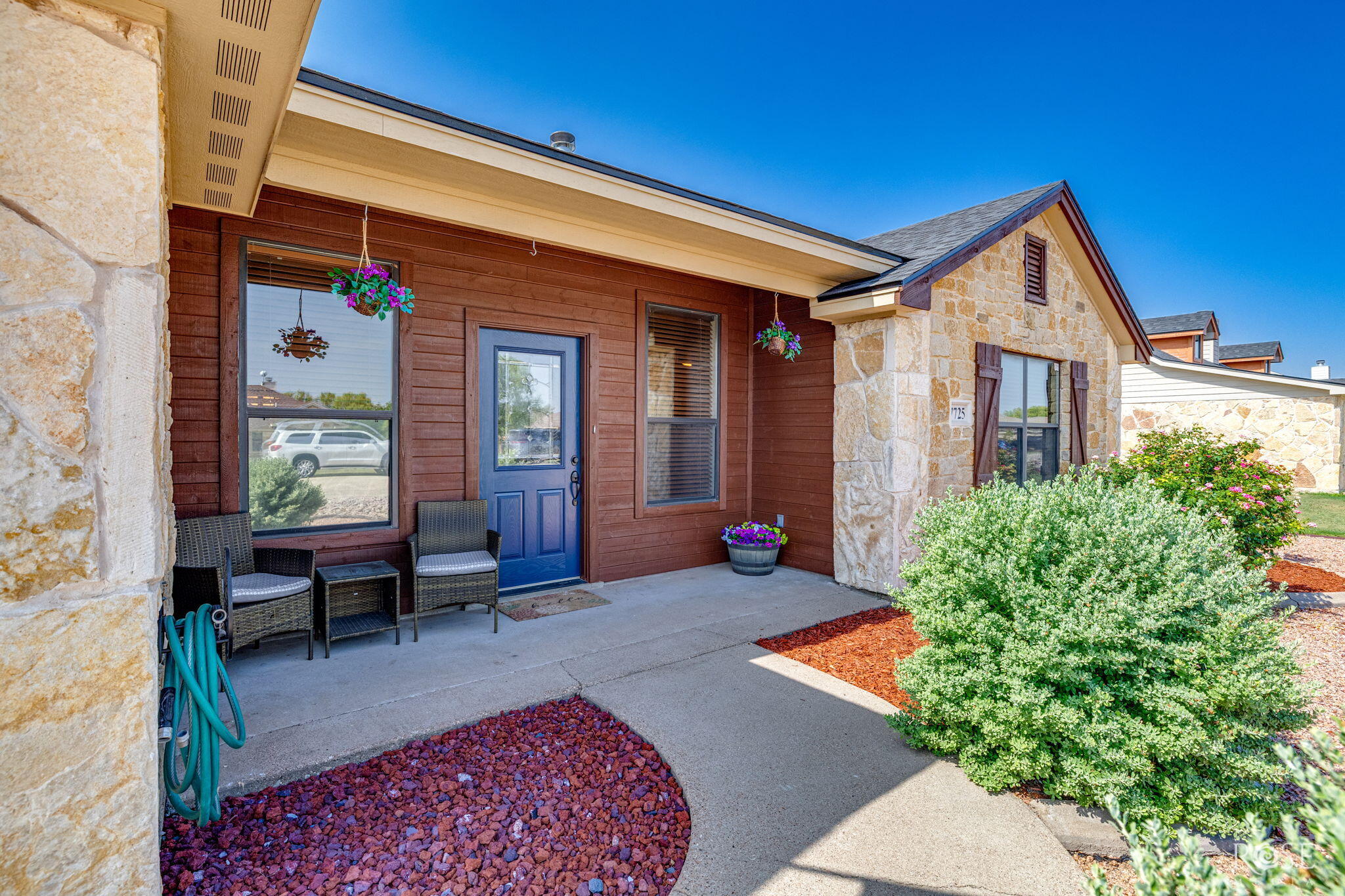 7725 Elk Run Property Photo 7