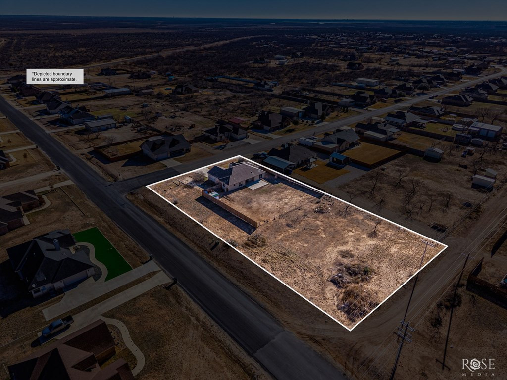 8083 Elk Run Property Photo 37