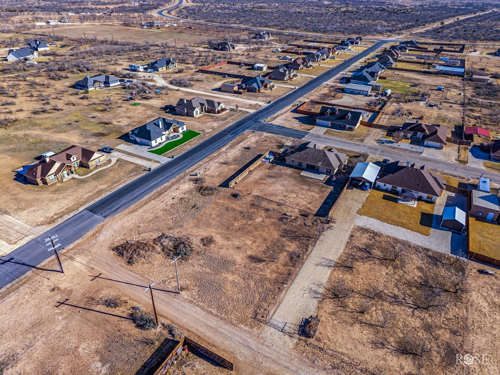 8083 Elk Run Property Photo 39