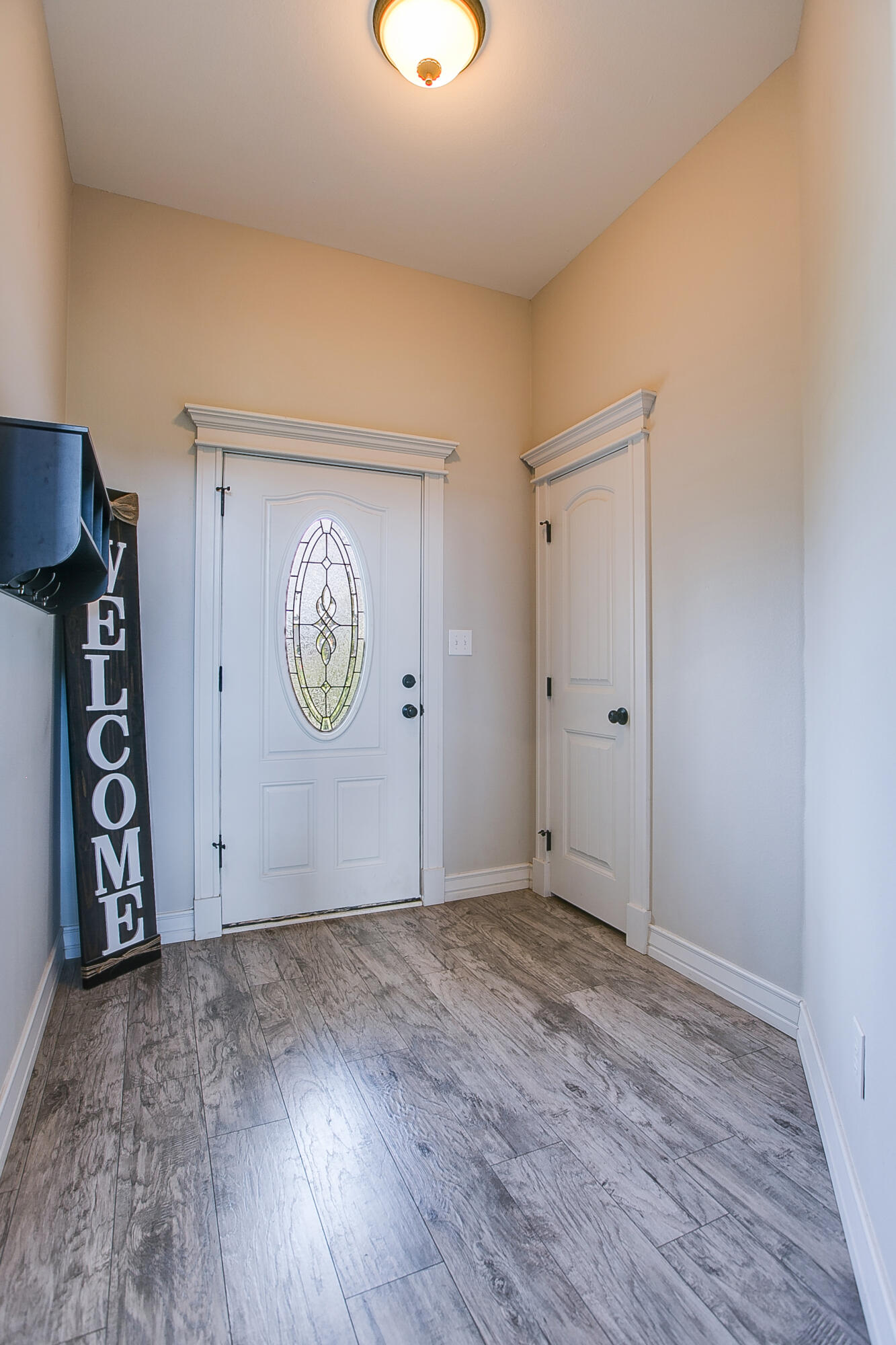 5242 Grey Wolf Lane Property Photo 6
