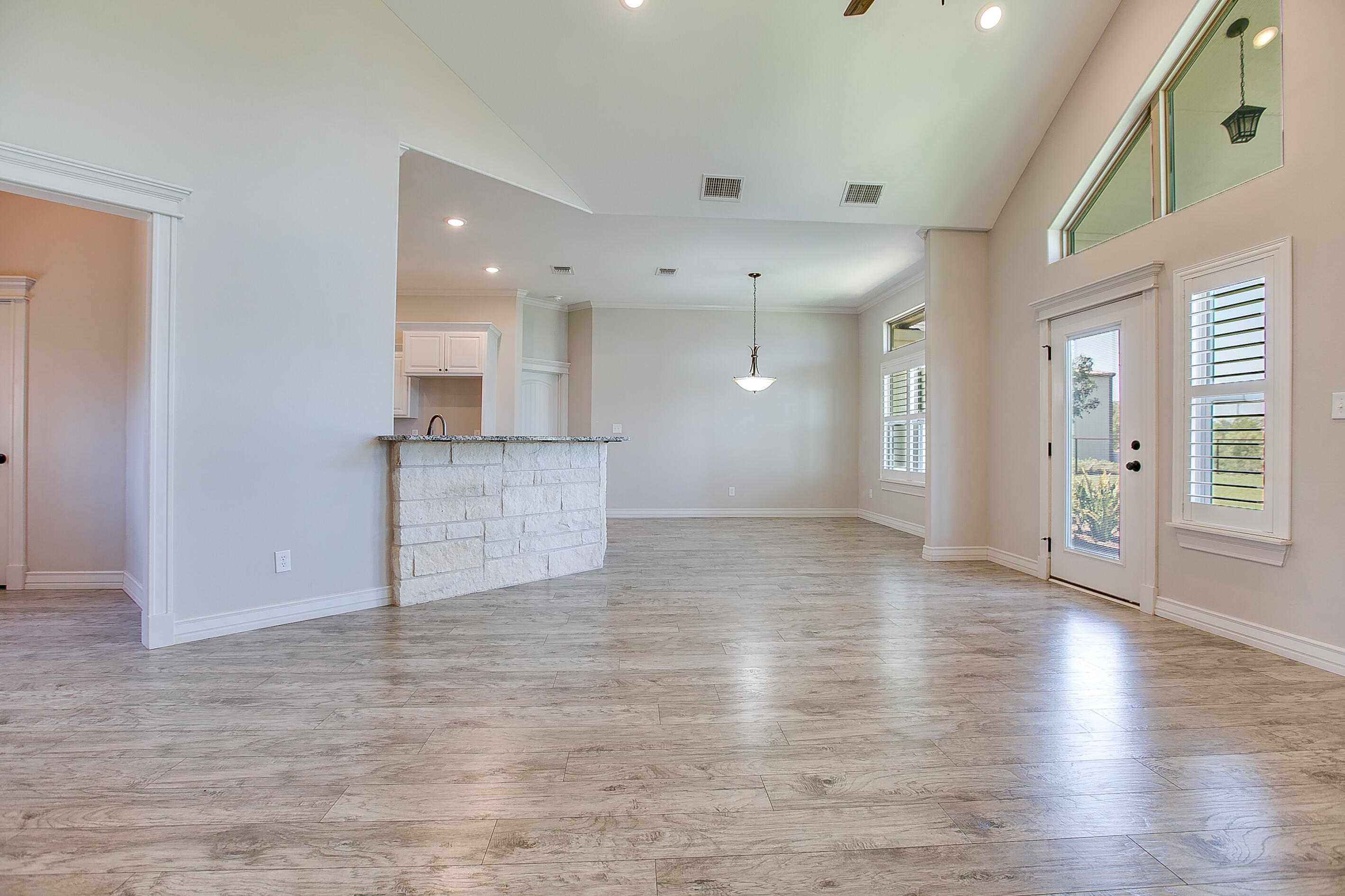 5242 Grey Wolf Lane Property Photo 8