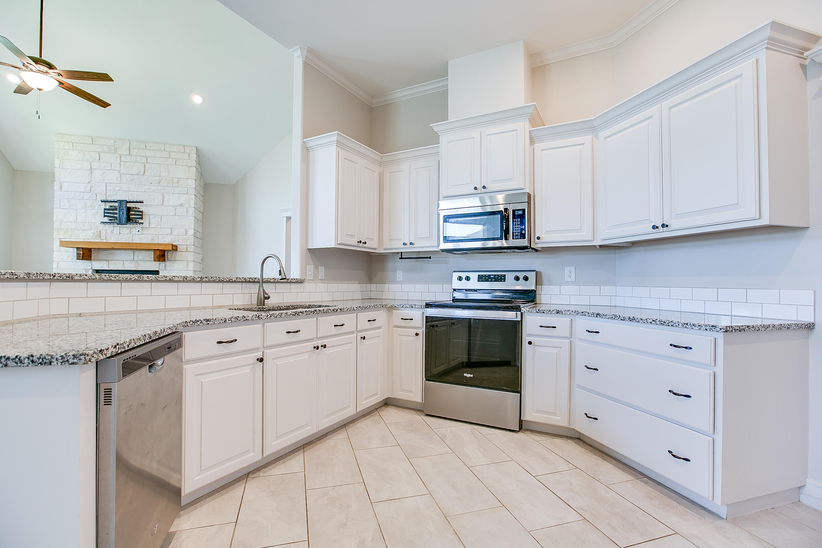 5242 Grey Wolf Lane Property Photo 14