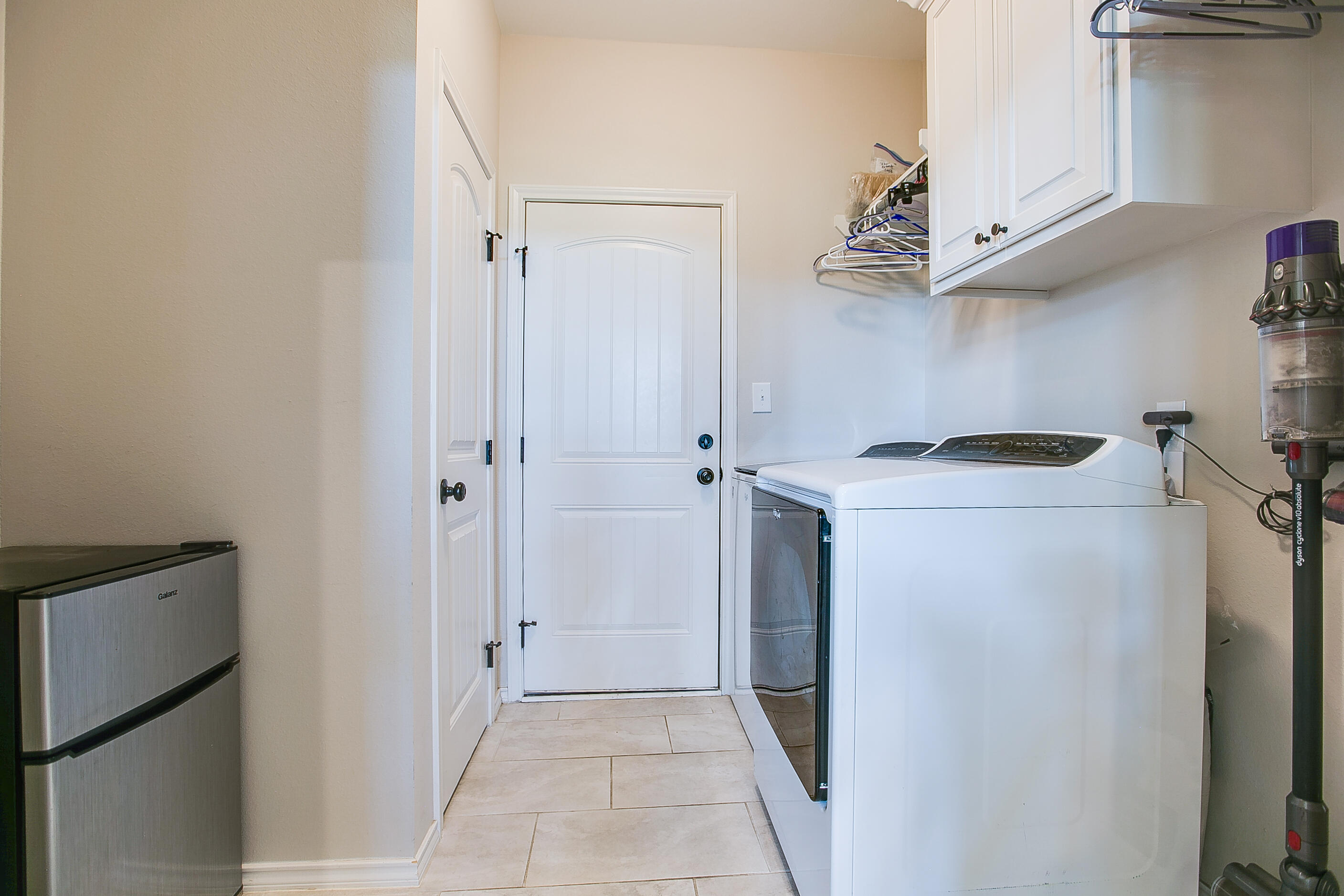 5242 Grey Wolf Lane Property Photo 17