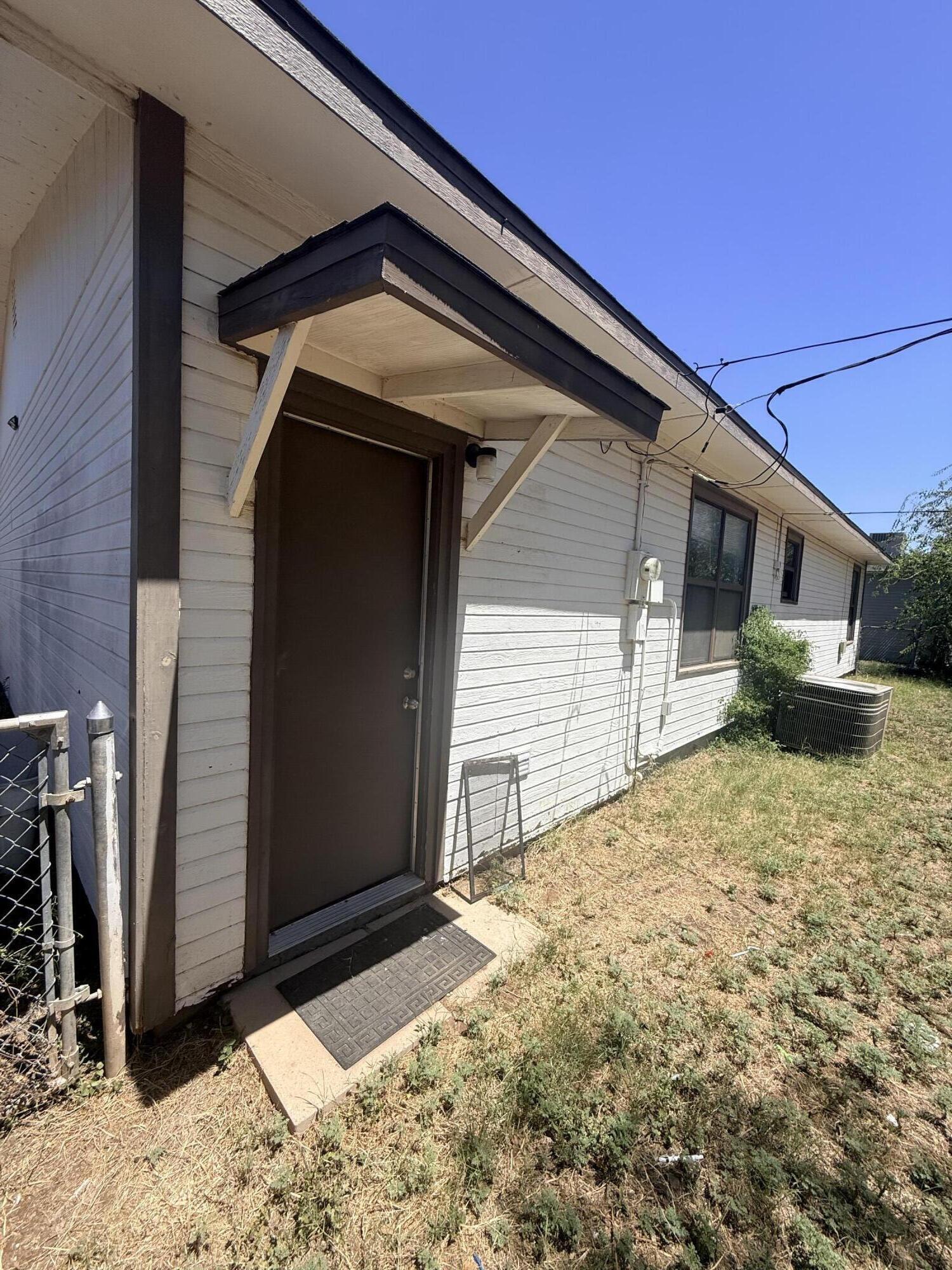 311 Iris Street Property Photo 17