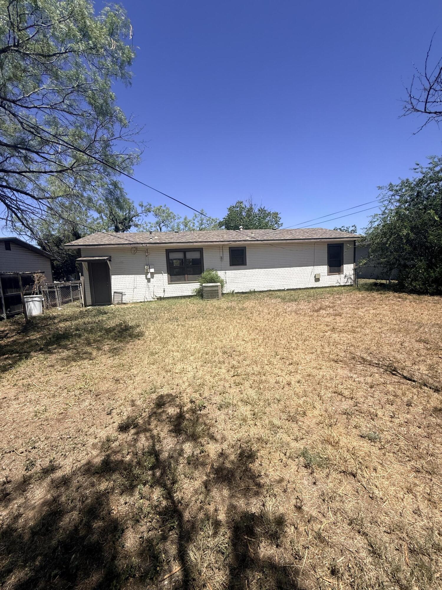 311 Iris Street Property Photo 19