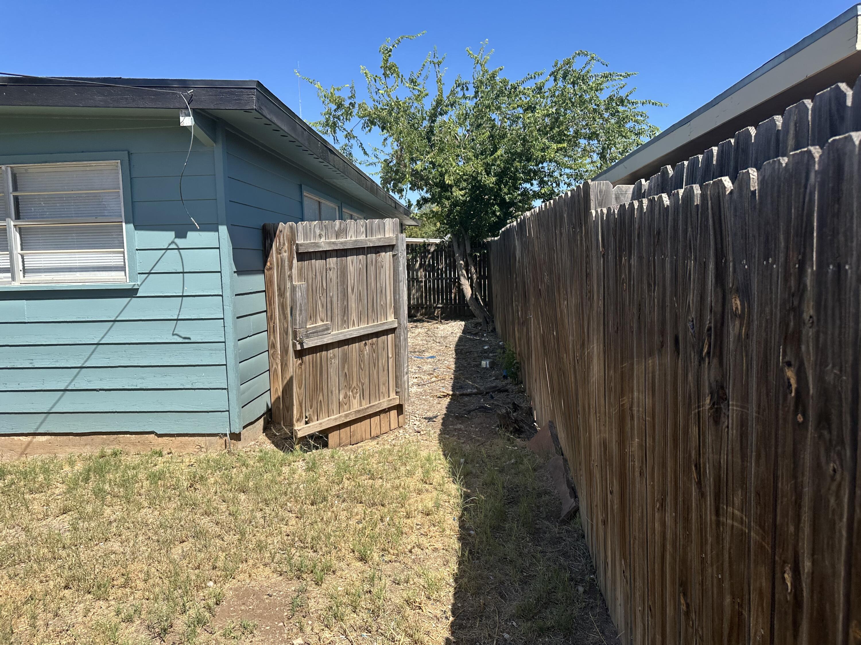 2201 Wilson Street Property Photo 4