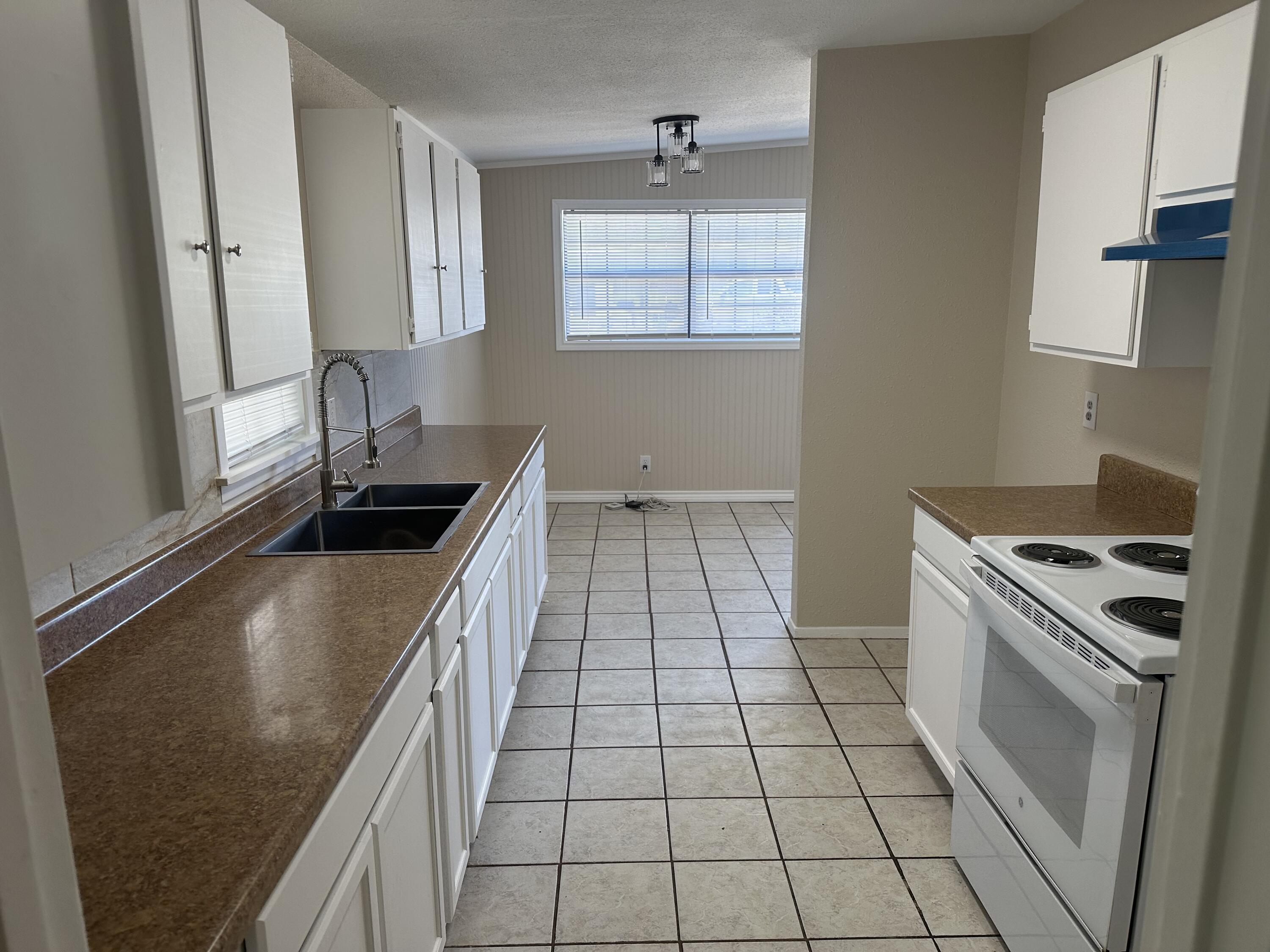2201 Wilson Street Property Photo 8