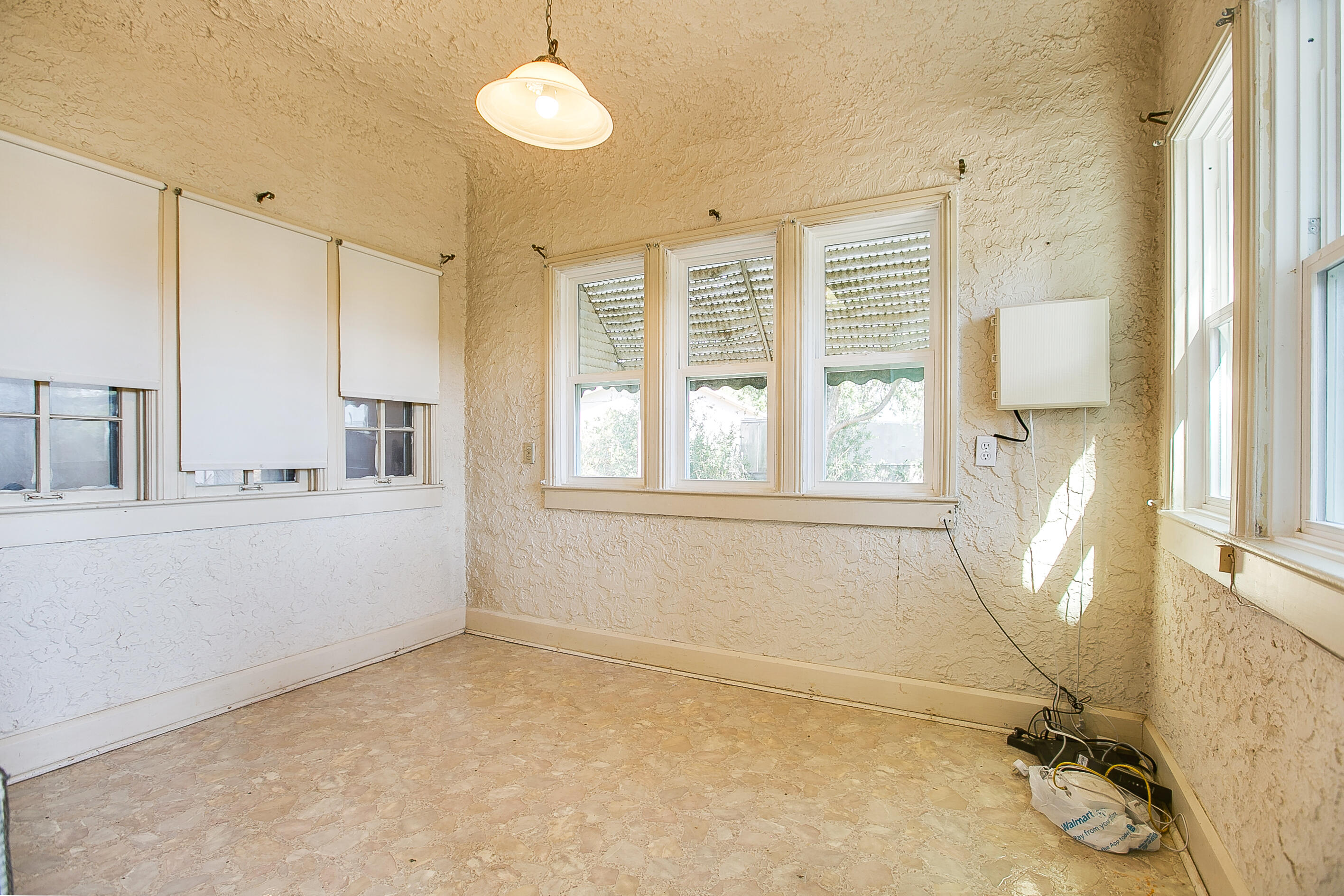 1105 N Van Buren Street Property Photo 5