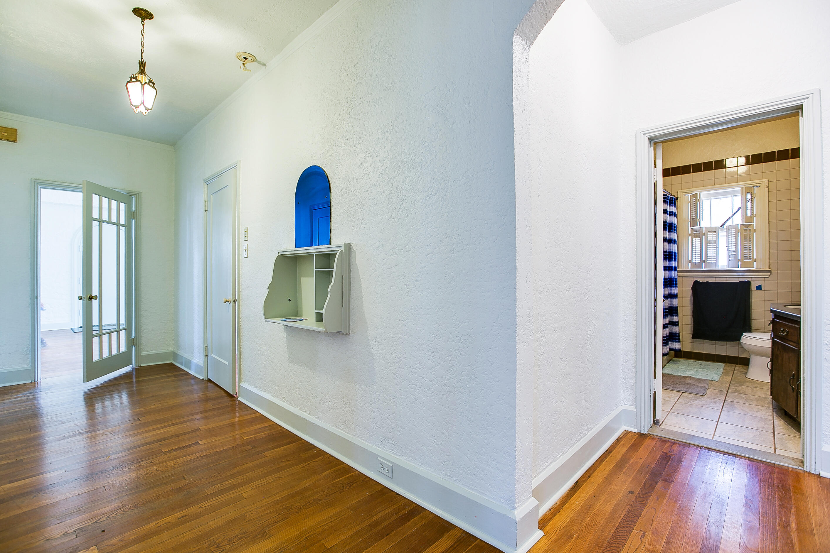 1105 N Van Buren Street Property Photo 7