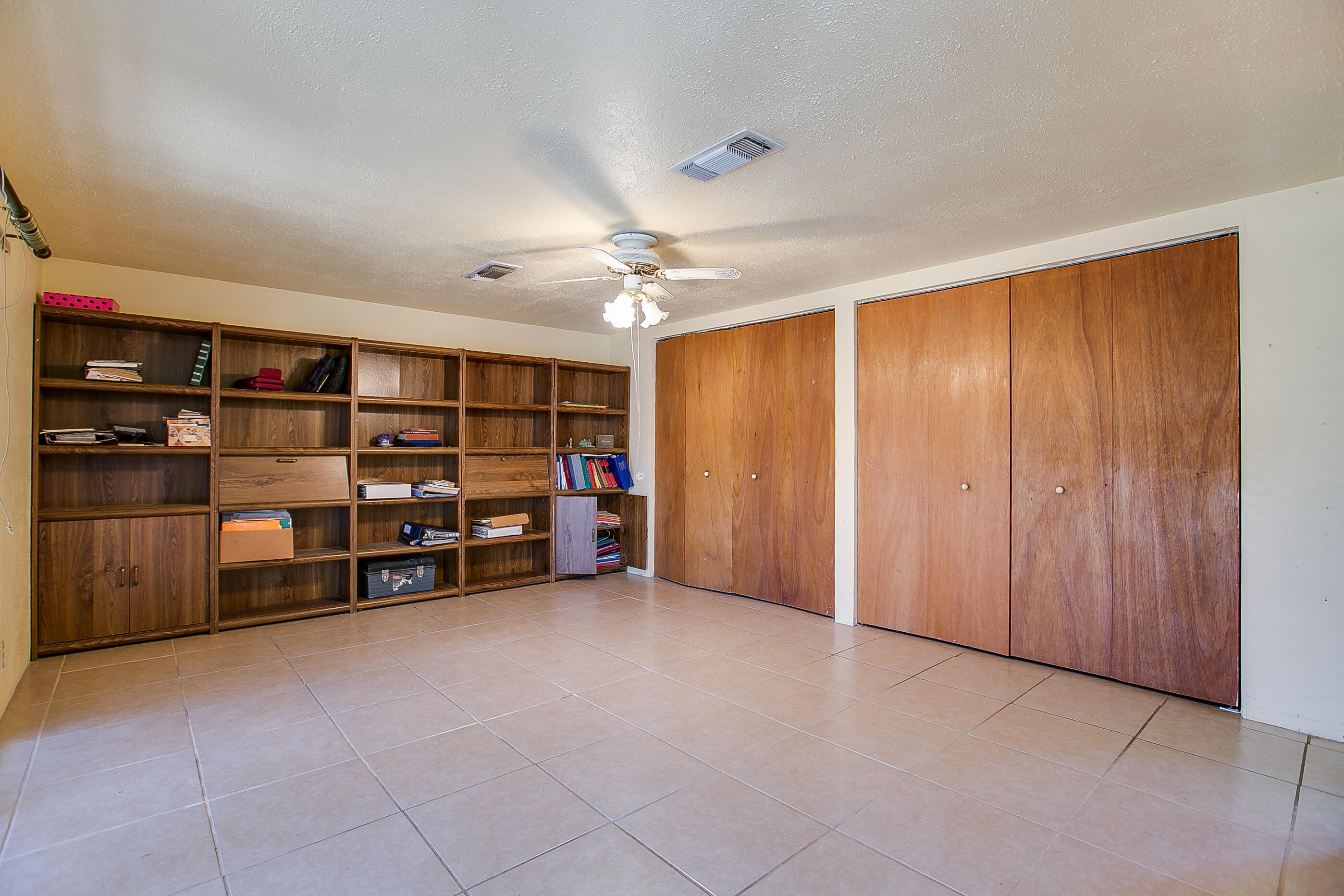 1105 N Van Buren Street Property Photo 19