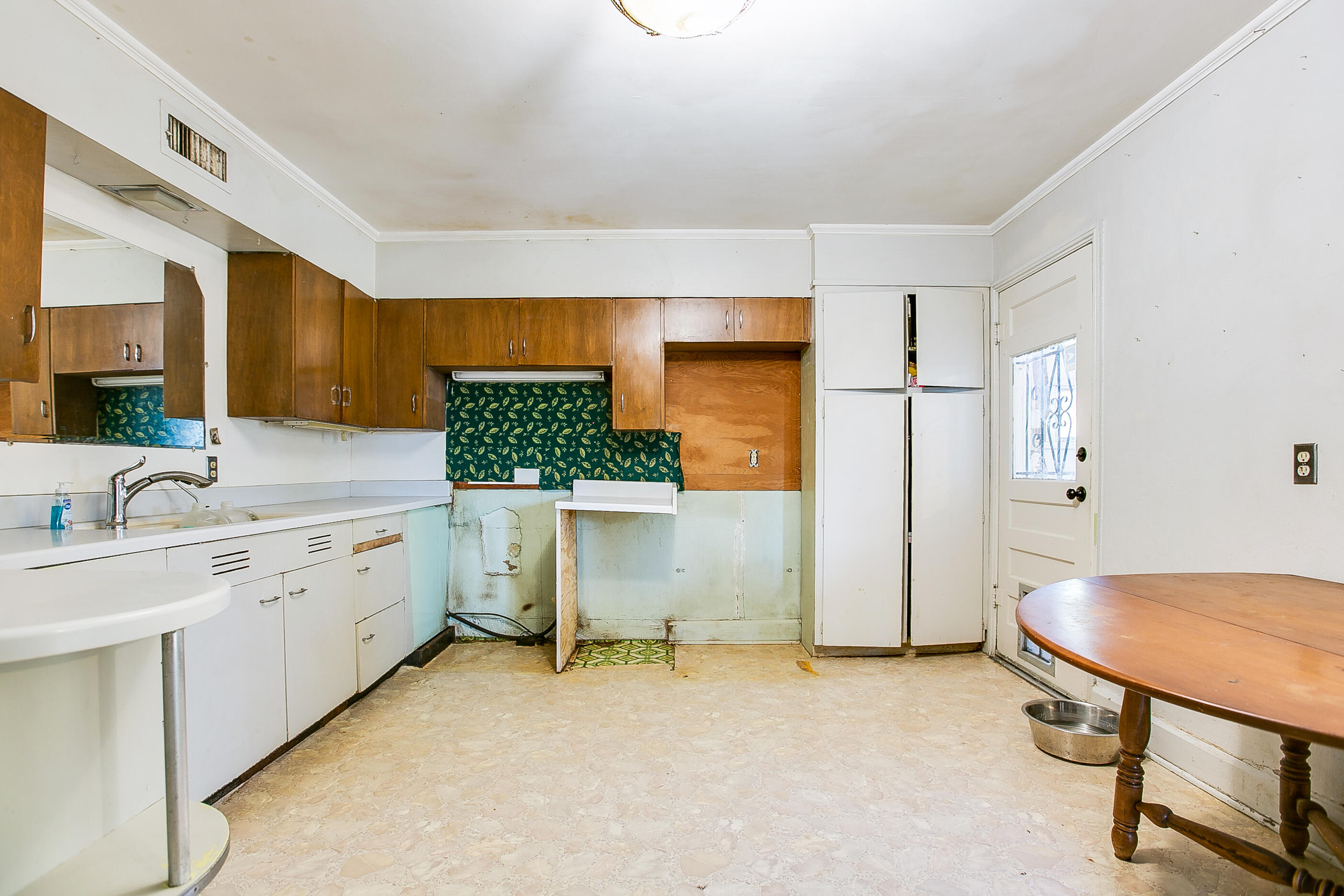 1105 N Van Buren Street Property Photo 24