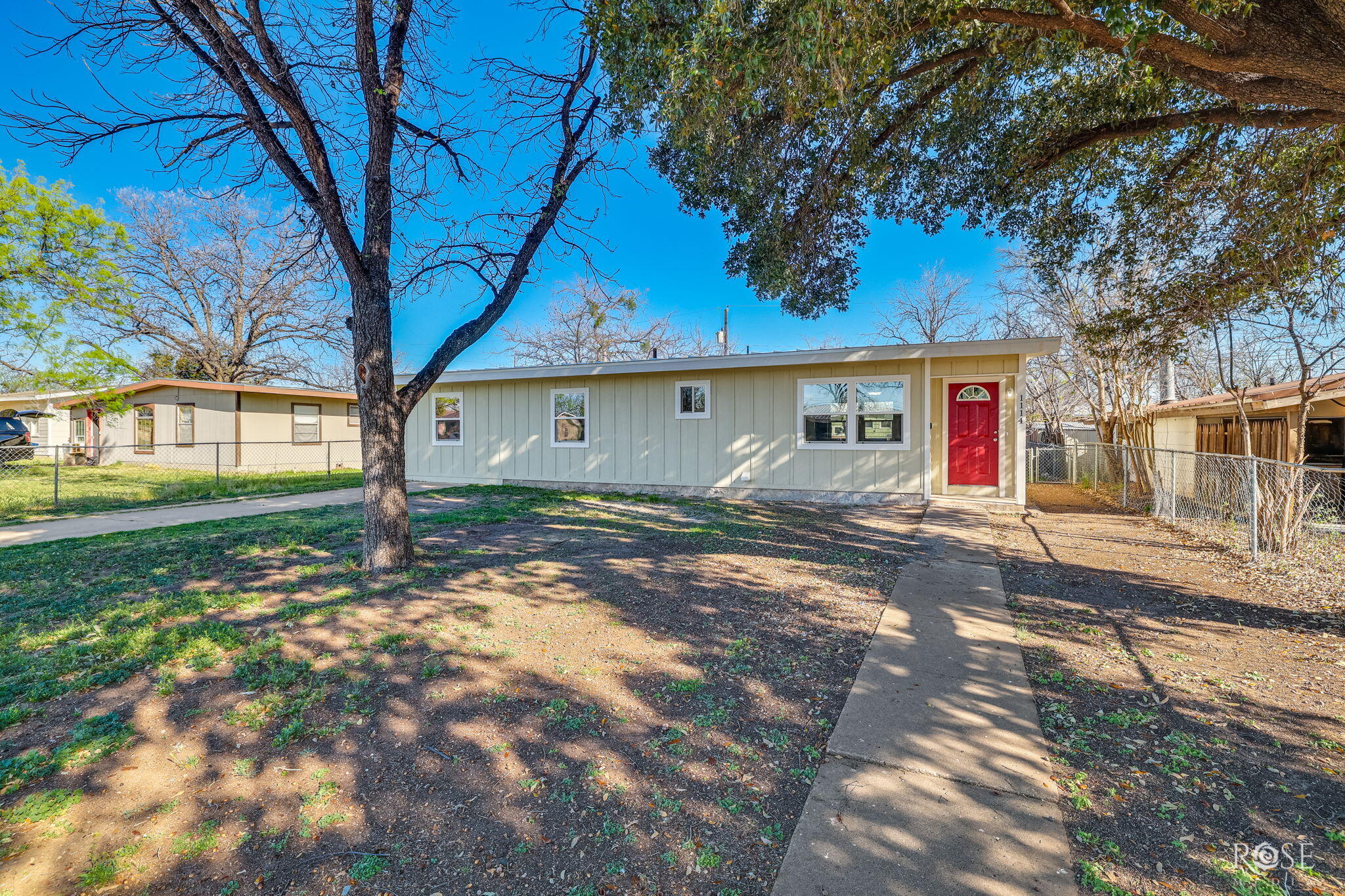 1114 E 23rd Street Property Photo 5