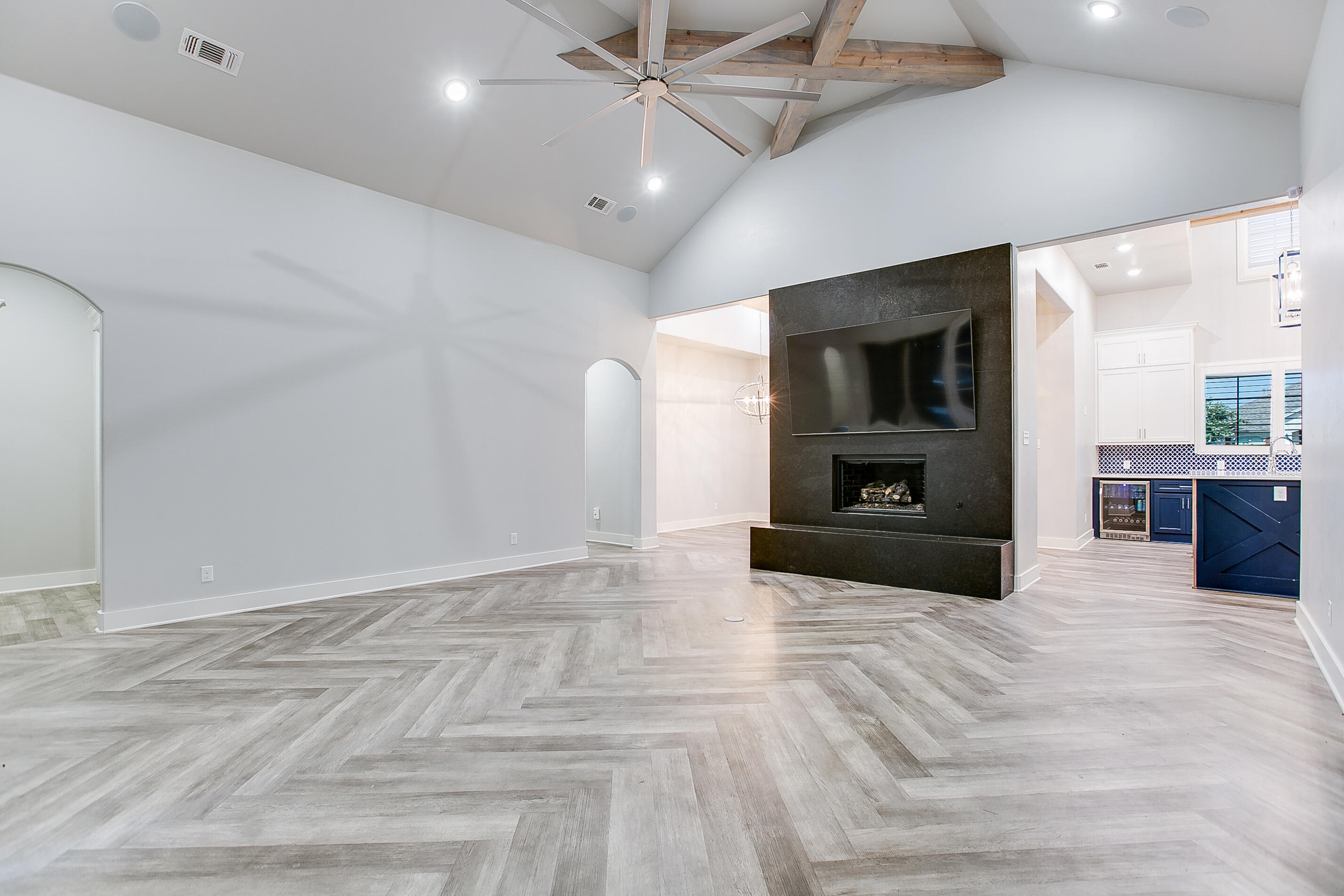 4730 Shadow Creek Drive Property Photo 14