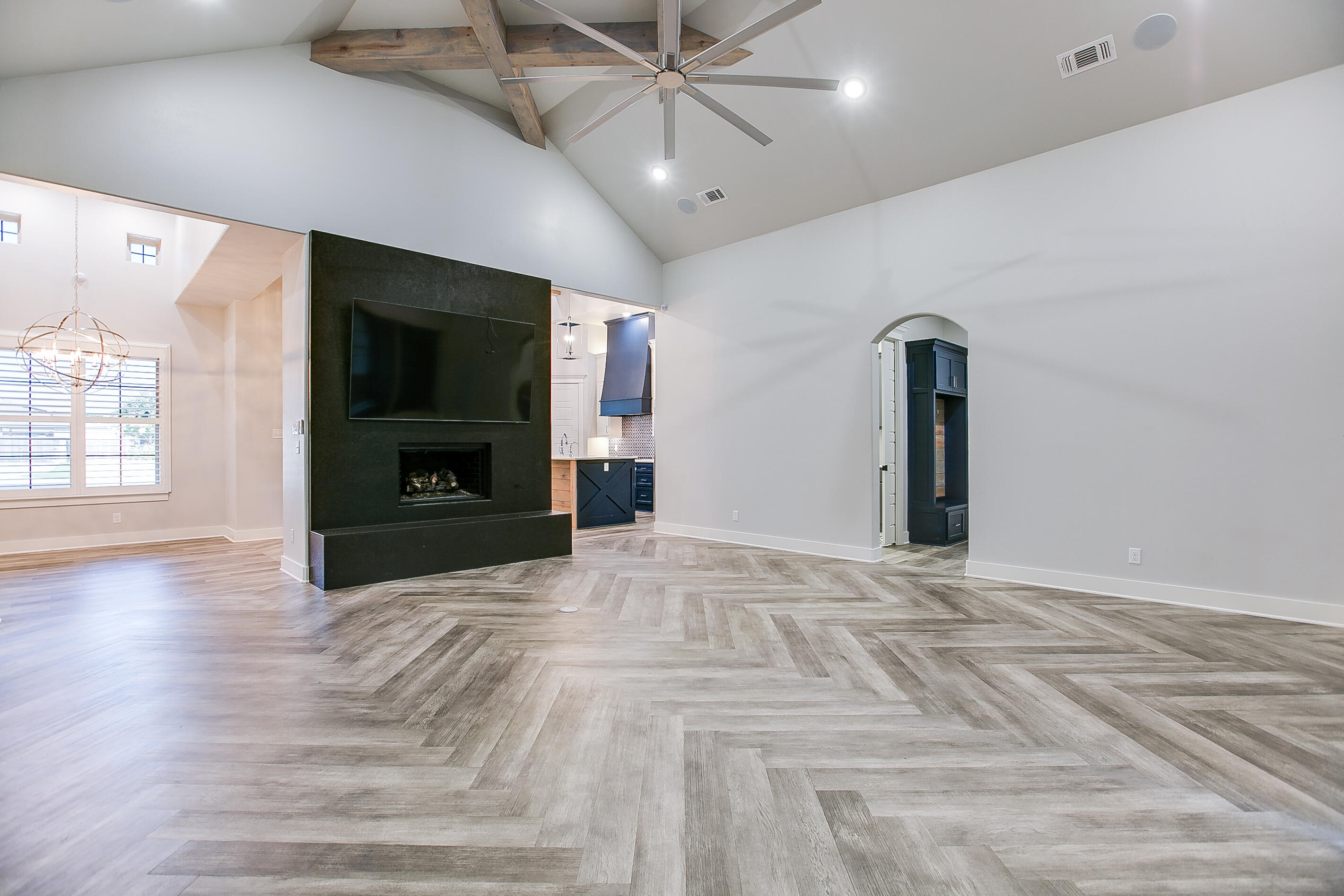 4730 Shadow Creek Drive Property Photo 15
