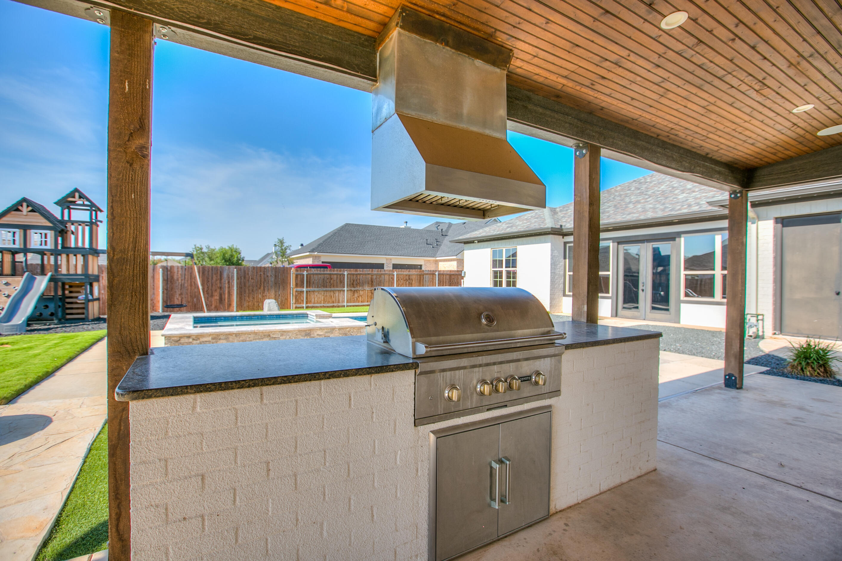 4730 Shadow Creek Drive Property Photo 33
