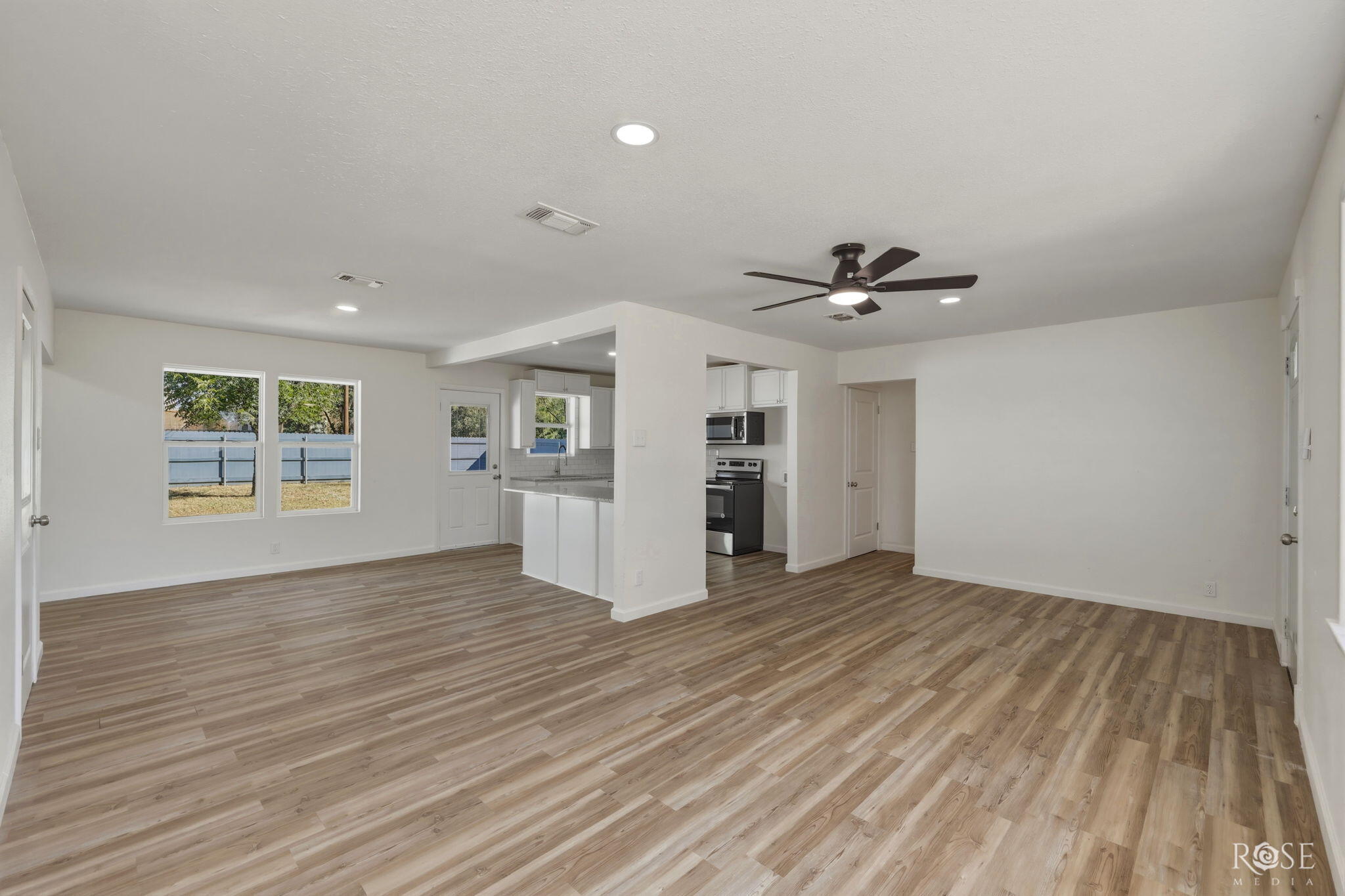 2402 Coleman Street Property Photo 6