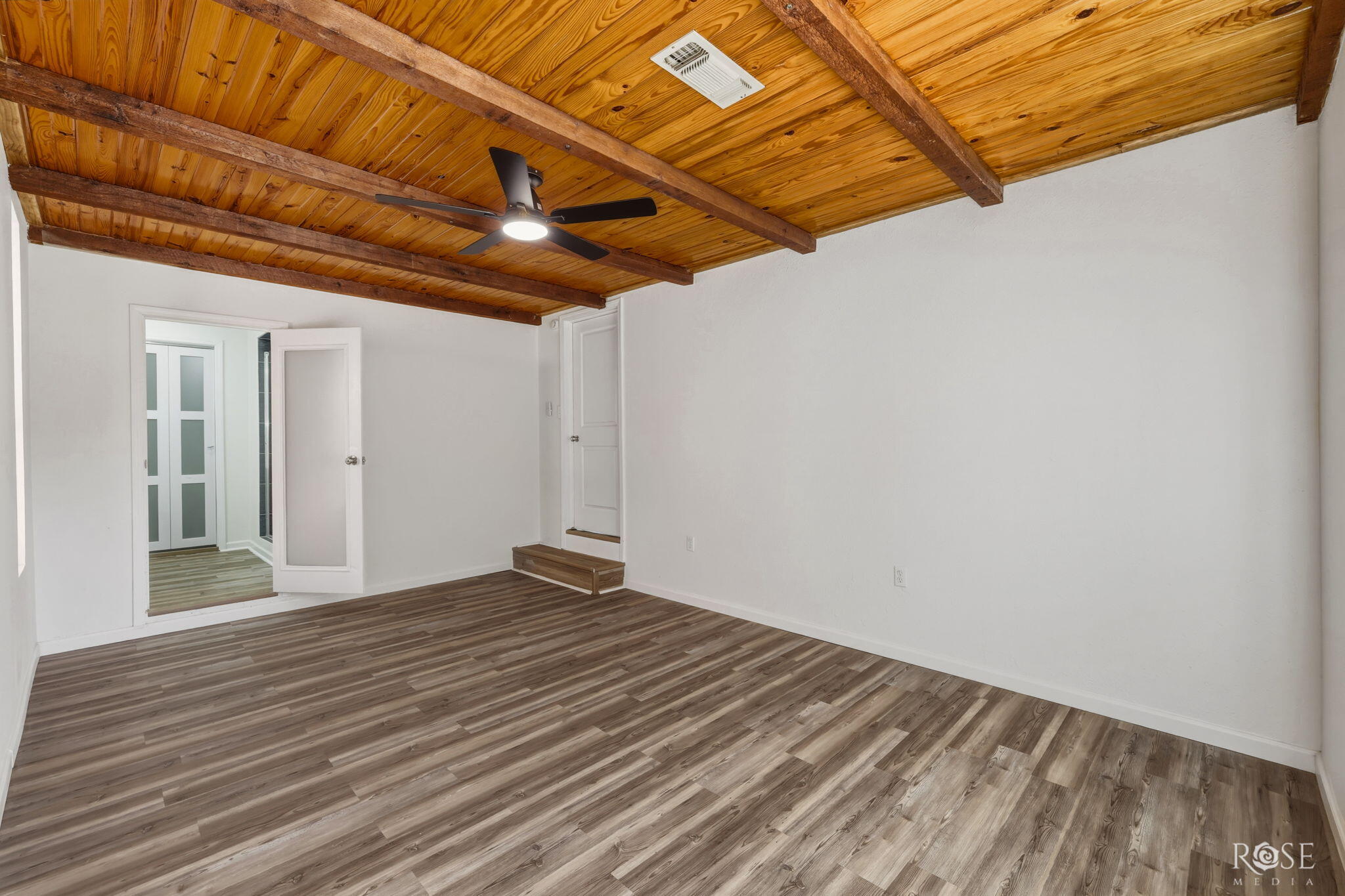 2402 Coleman Street Property Photo 16