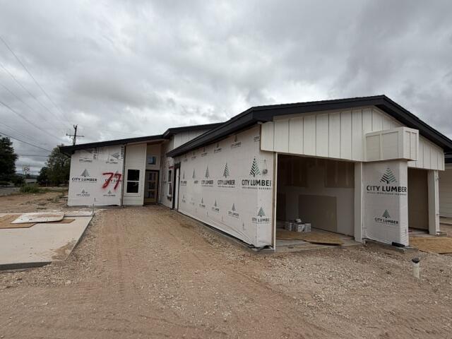 77 Moritz Circle Property Photo 1