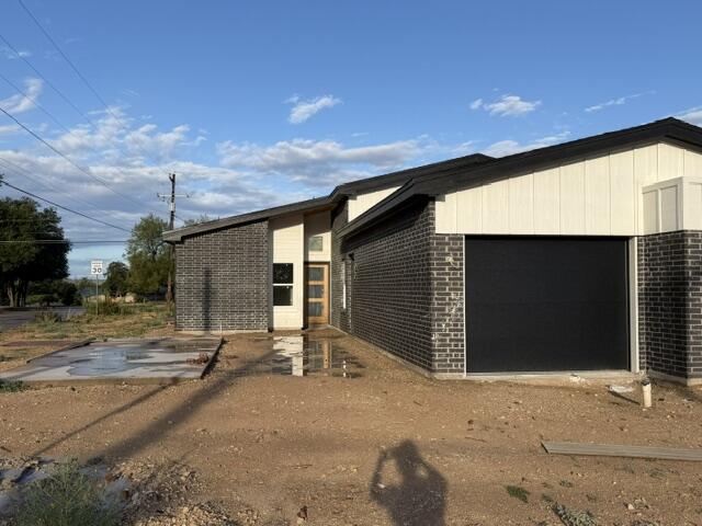 77 Moritz Circle Property Photo 2