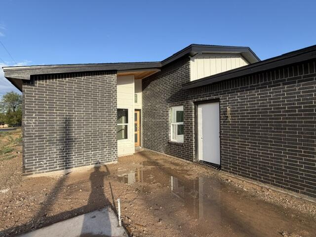 77 Moritz Circle Property Photo 4