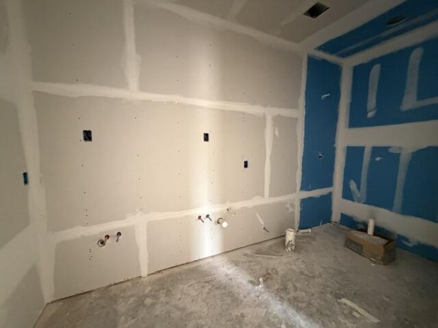 77 Moritz Circle Property Photo 7