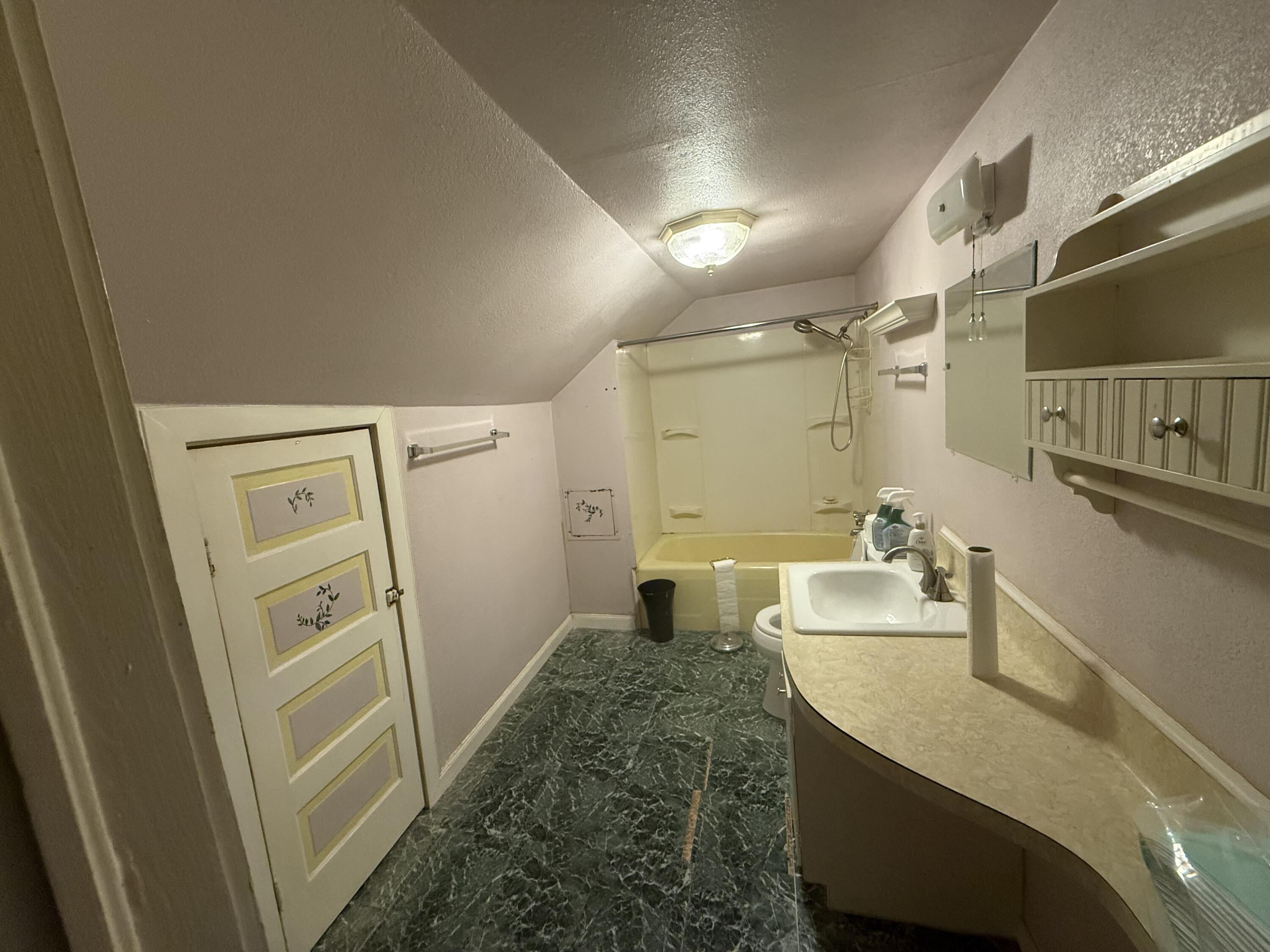 725 Parsons Street Property Photo 25