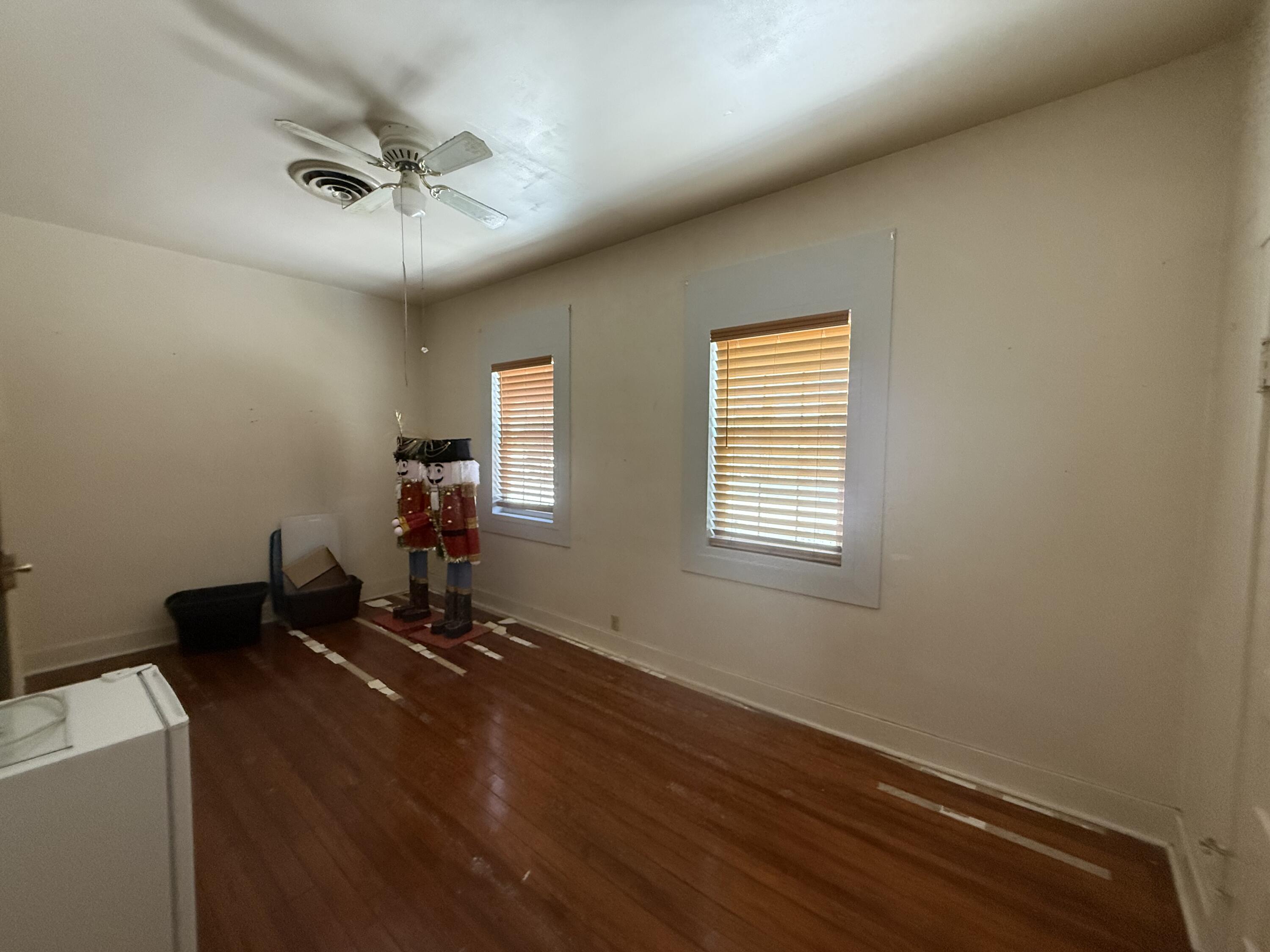 725 Parsons Street Property Photo 31