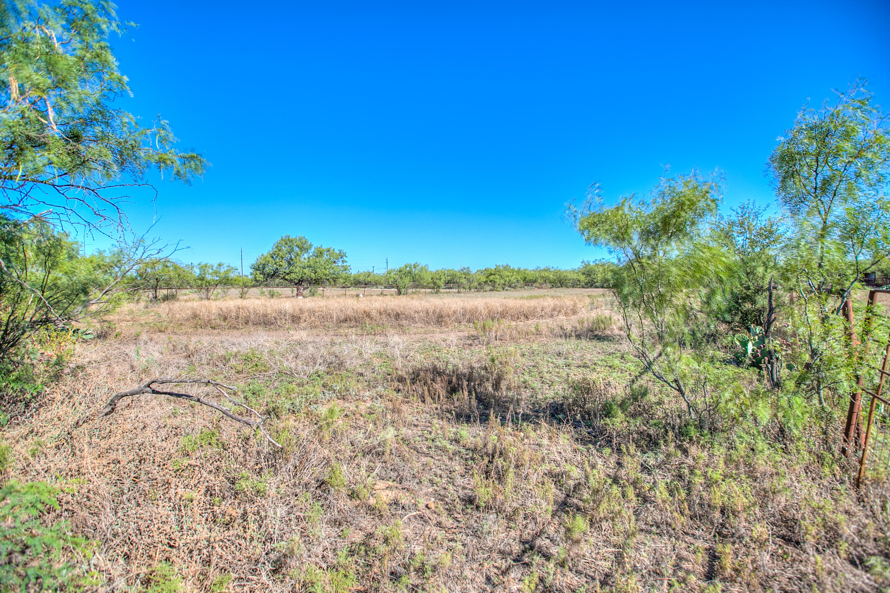 5490 S State Highway 208 Property Photo 35