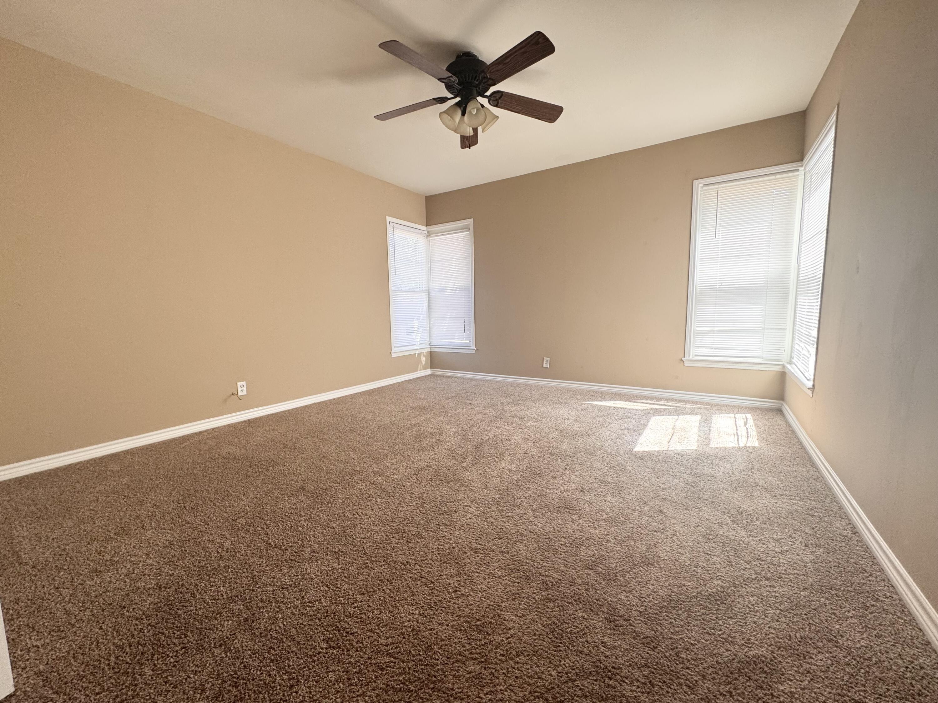 2102 Live Oak Street Property Photo 19