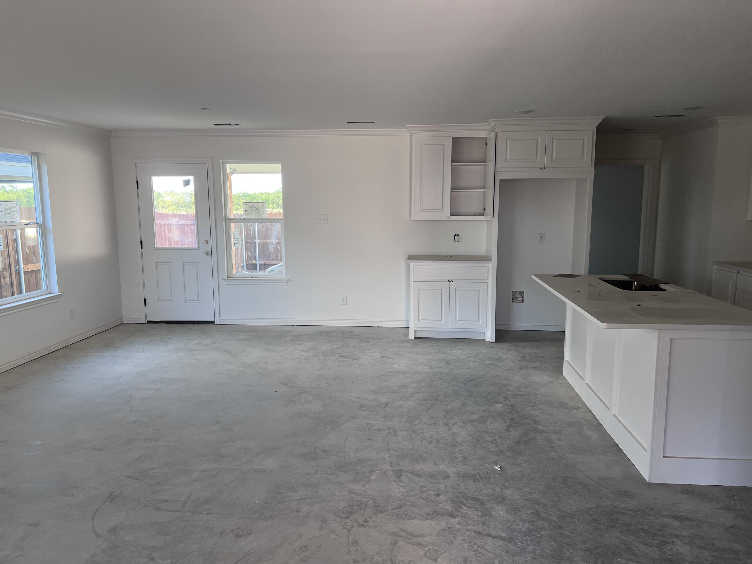 1007 Claborne Court Property Photo 3